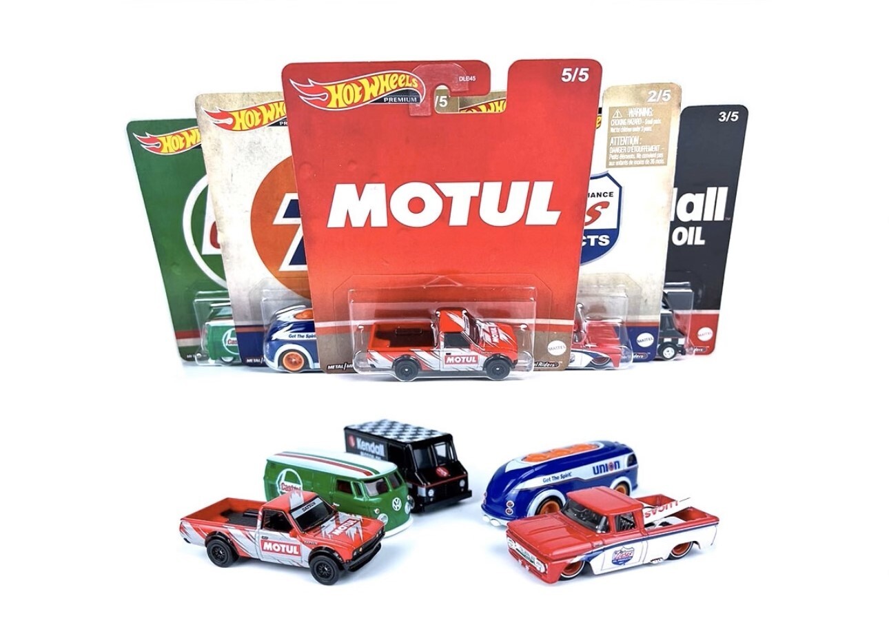 Hot Wheels 2023 Pop Culture “Vintage Oil” Set of 5 Cars, DLB45-979U