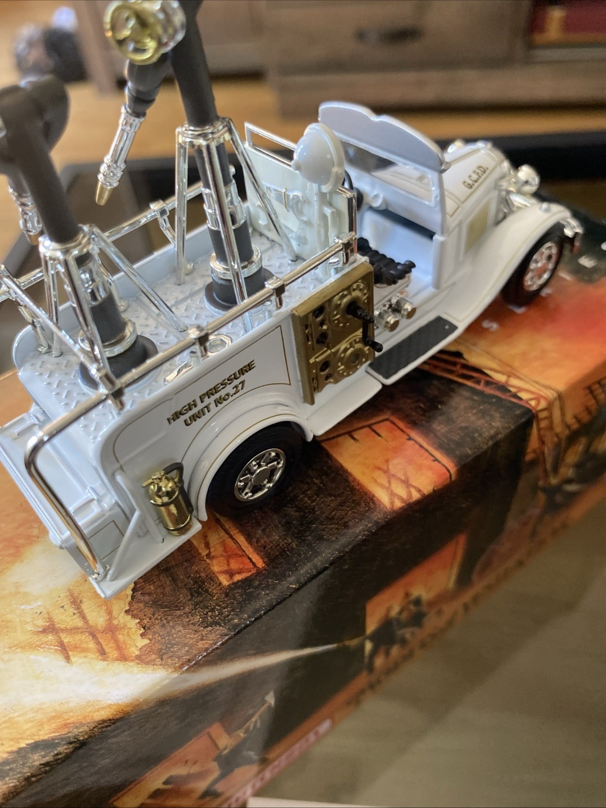 Matchbox Models Of Yesteryear 1932 Ford Model AA High Pressure Truck Box And Coa