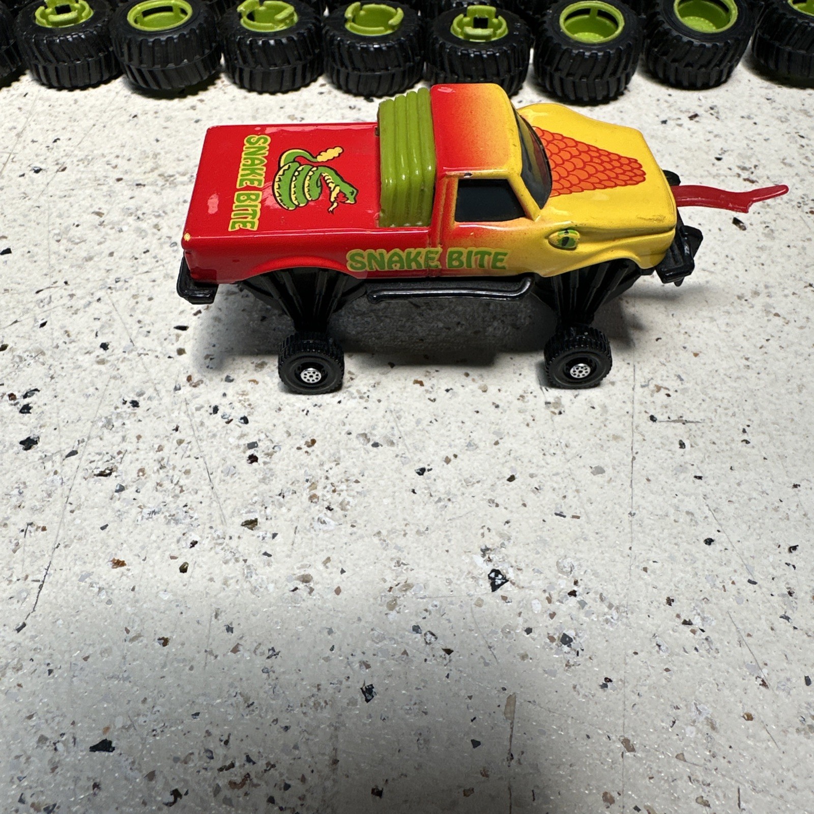 VTG 90s Hot Wheels SNAKE BITE Truck Lot 1990s Toys