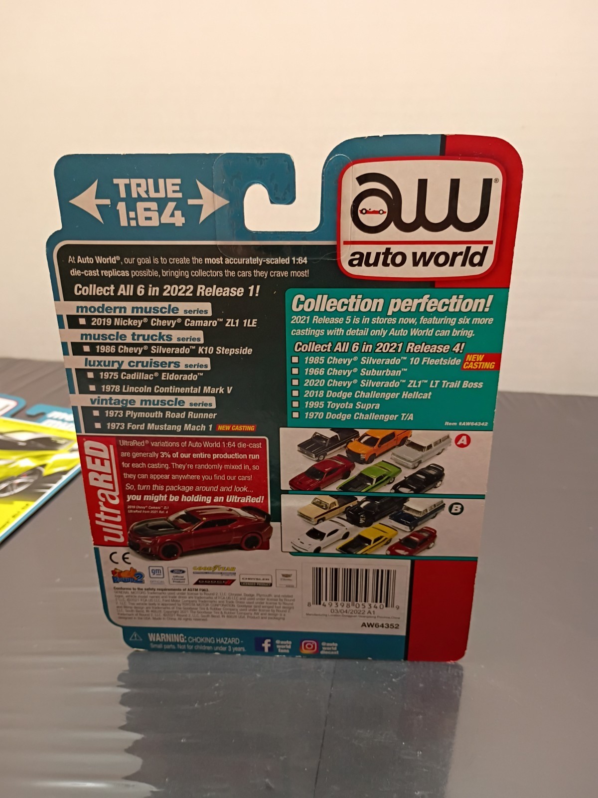 Auto World Premium 2022 Release 1 Set B Complete 6 Set Car Collection 1:64 NEW
