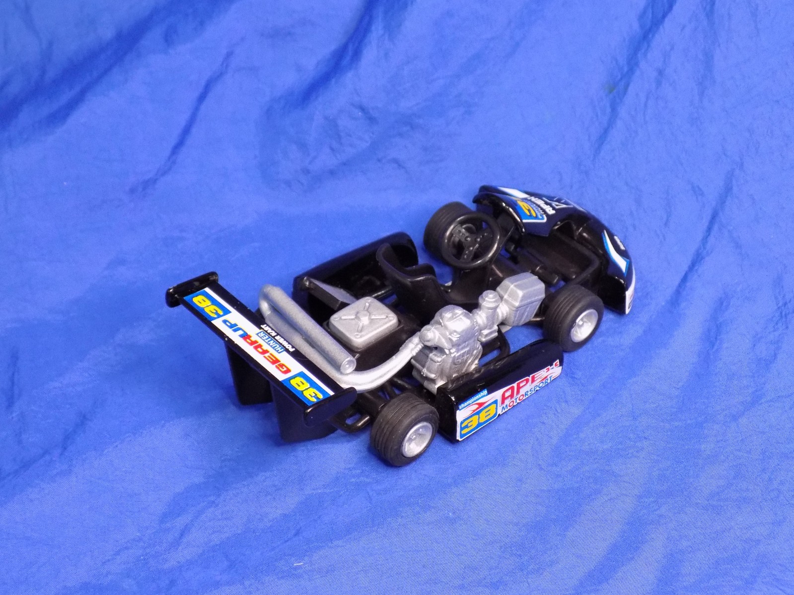 KINTOY Kinsfun RACING GO-KART 5″ Die Cast Pull & Go Friction Toy