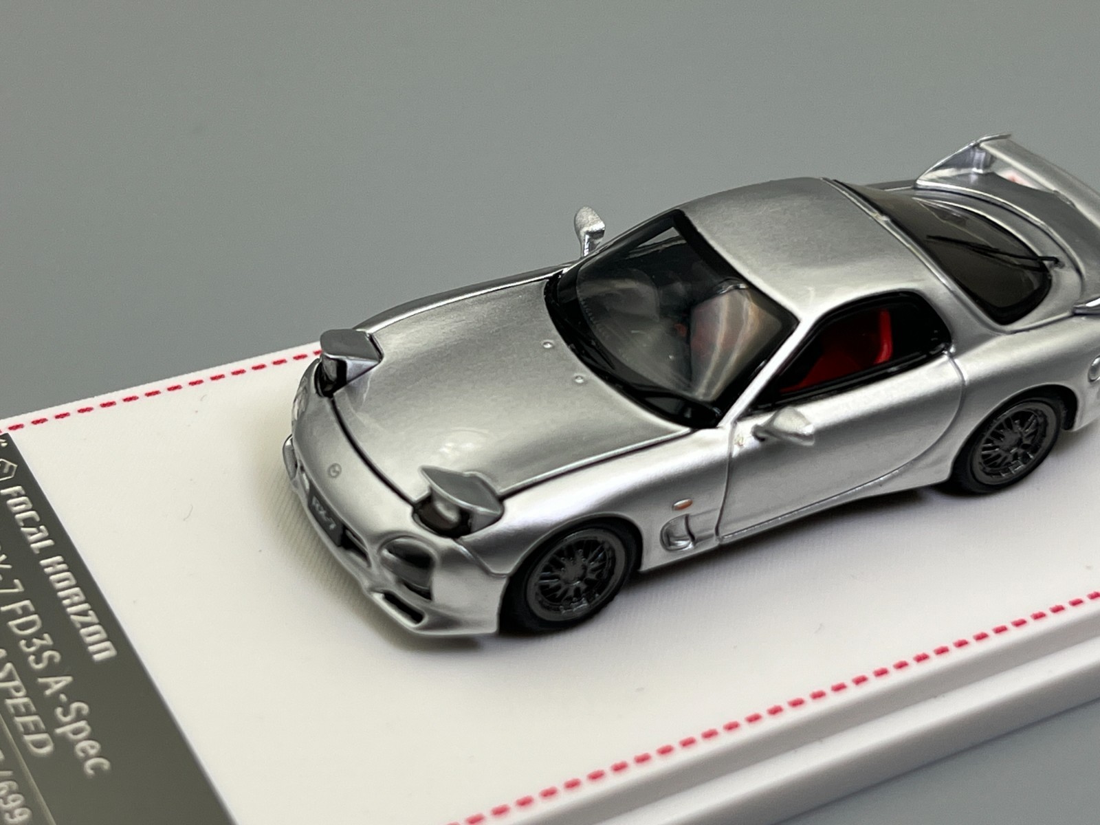 Mazda RX-7 FD3S A-Spec Mazdaspeed Silver Focal Horizon 1/64 scale with case