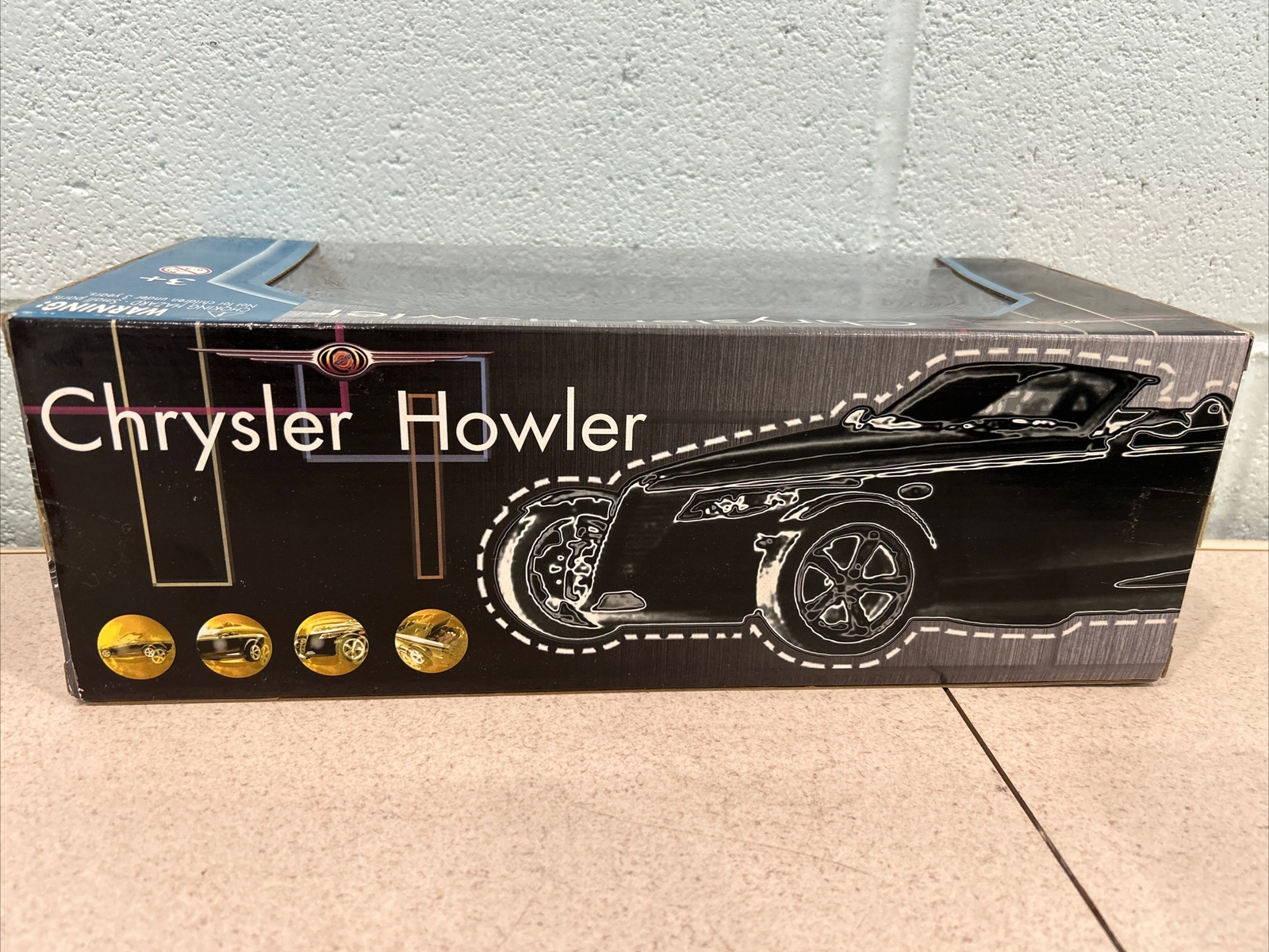 Chrysler Howler Die-Cast Metal and Plastic Car Motor Max 1:18
