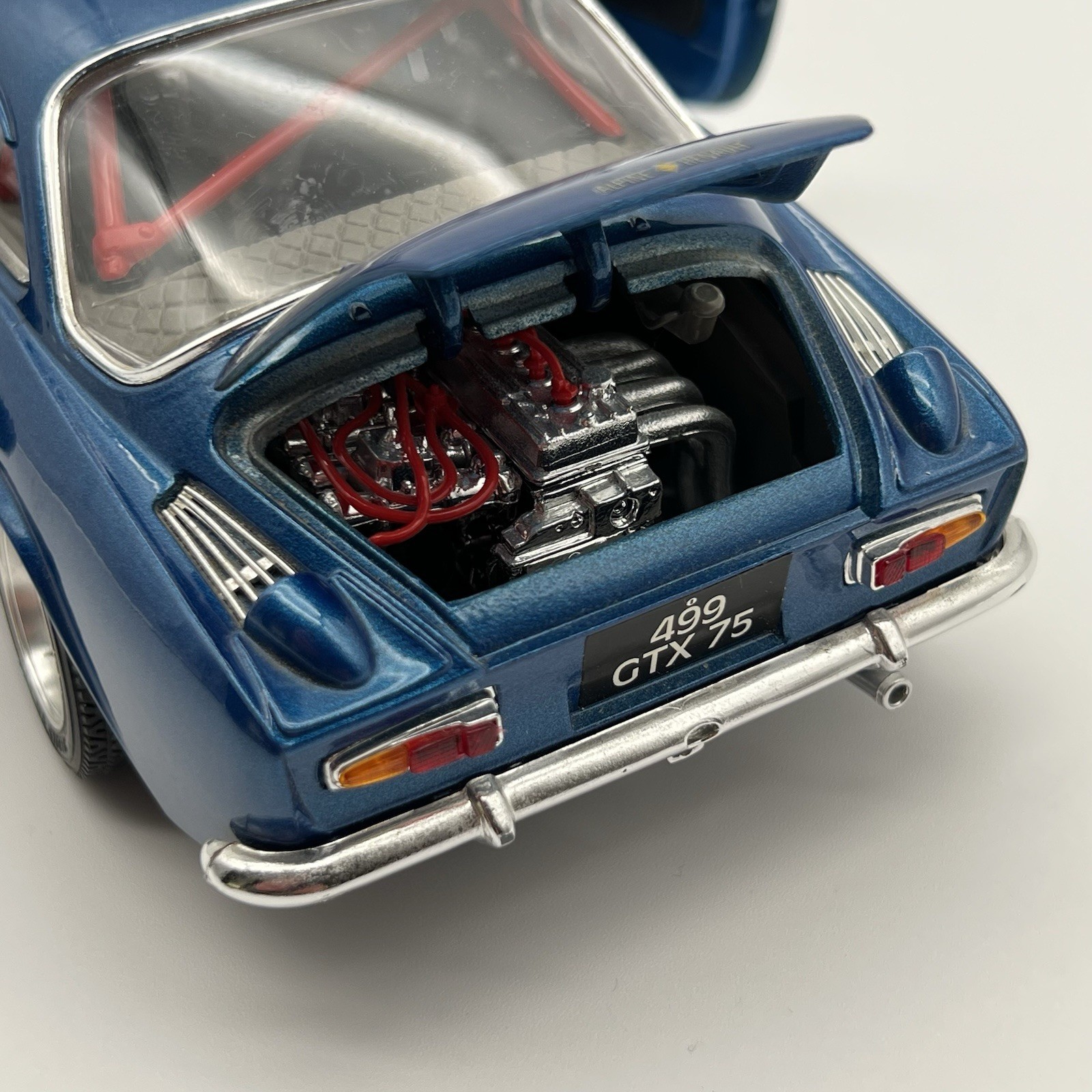 Bburago 1:16 1971 Alpine Renault A110 1600S Blue Special Collection Diecast Loos