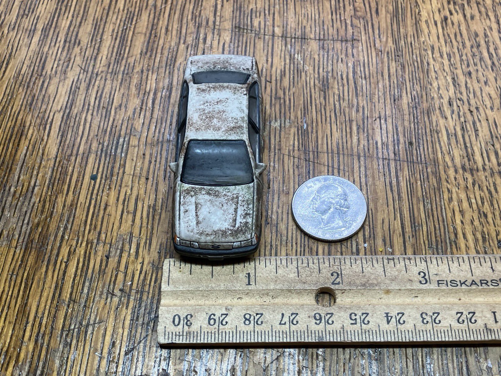 1989 Ford Taurus Rusty Weathered Barn Find 1/64 Diecast Custom Greenlight Car