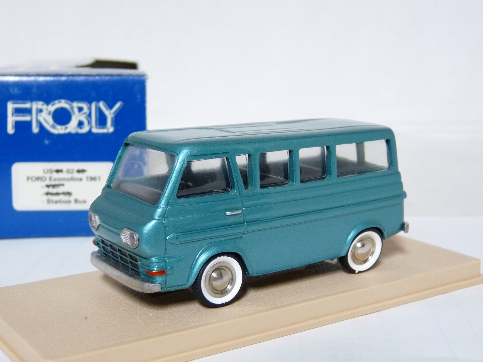 Frobly US02 1/43 ’61 Ford Econoline Station Bus Handmade Resin / Metal Model Car