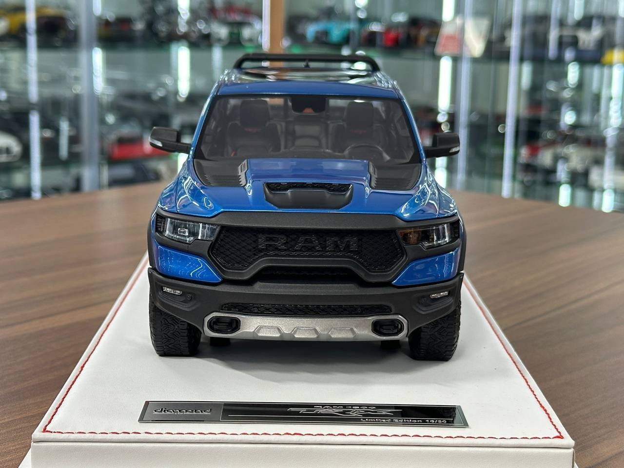 Dodge Ram TRX 1500 by Diamand – Blue – Ltd. Collector Car [1:18 Resin – 40 pcs]