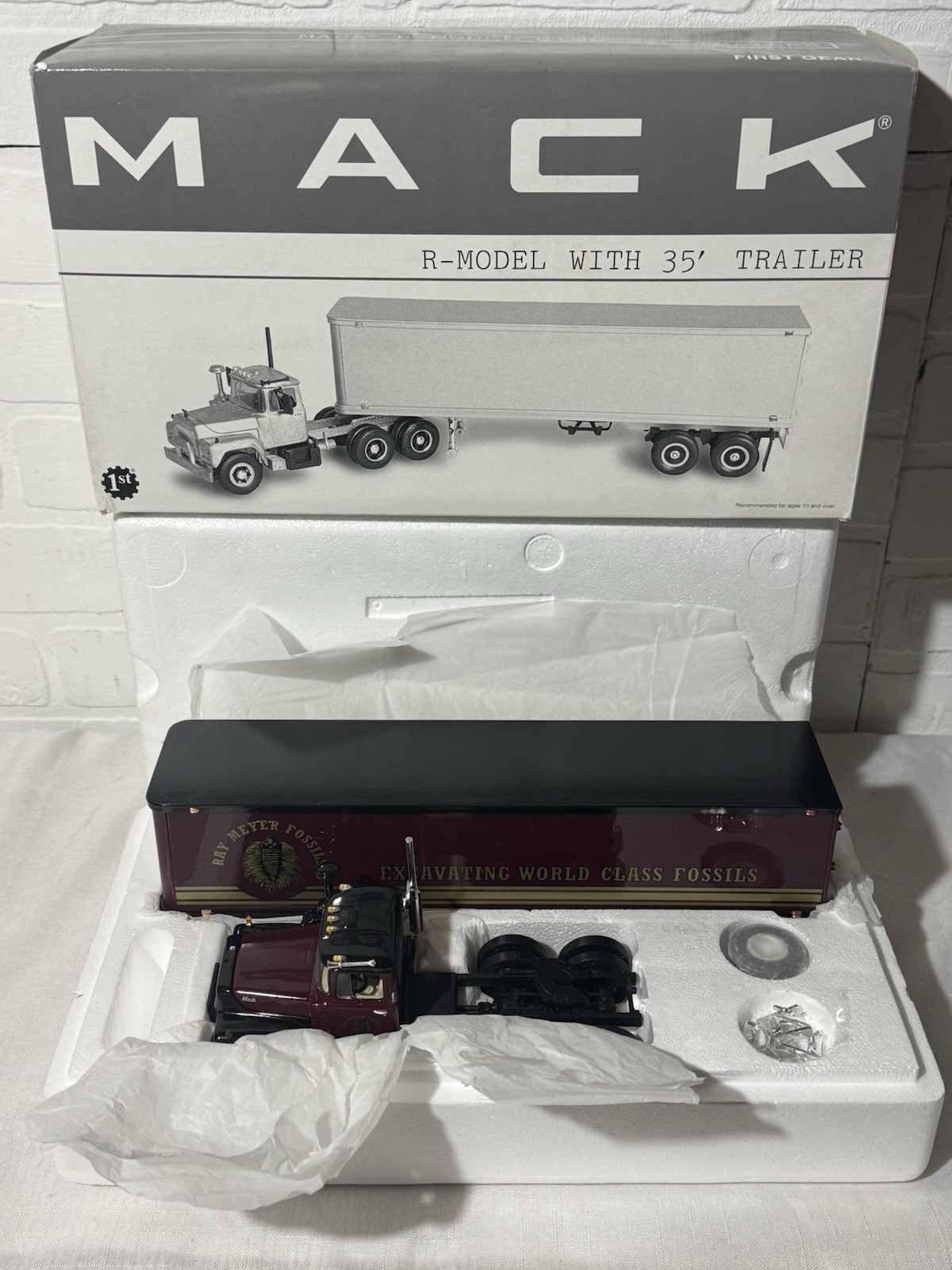 First Gear 19-2629 Ray Meyer Mack R-Model Tractor with 35′ Box Trailer NIB