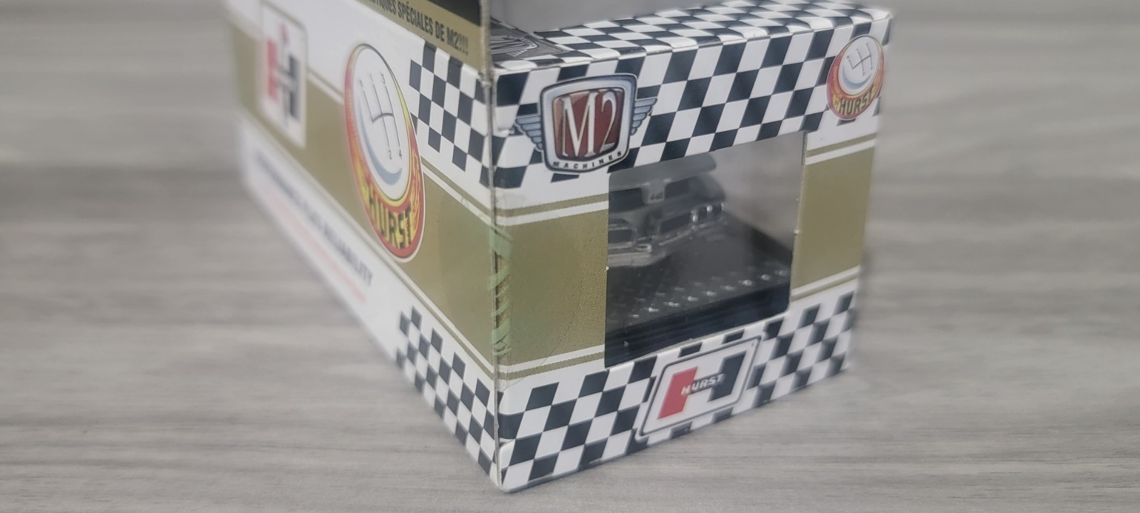 M2 Machines Hurst 1970 Oldsmobile Cutlass 442 W-30 WMTS12