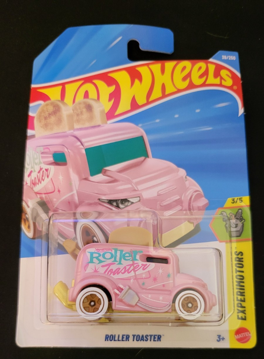 2026 Hot Wheels #39 Experimotors 3/5 ROLLER TOASTER Pink New Near Mint