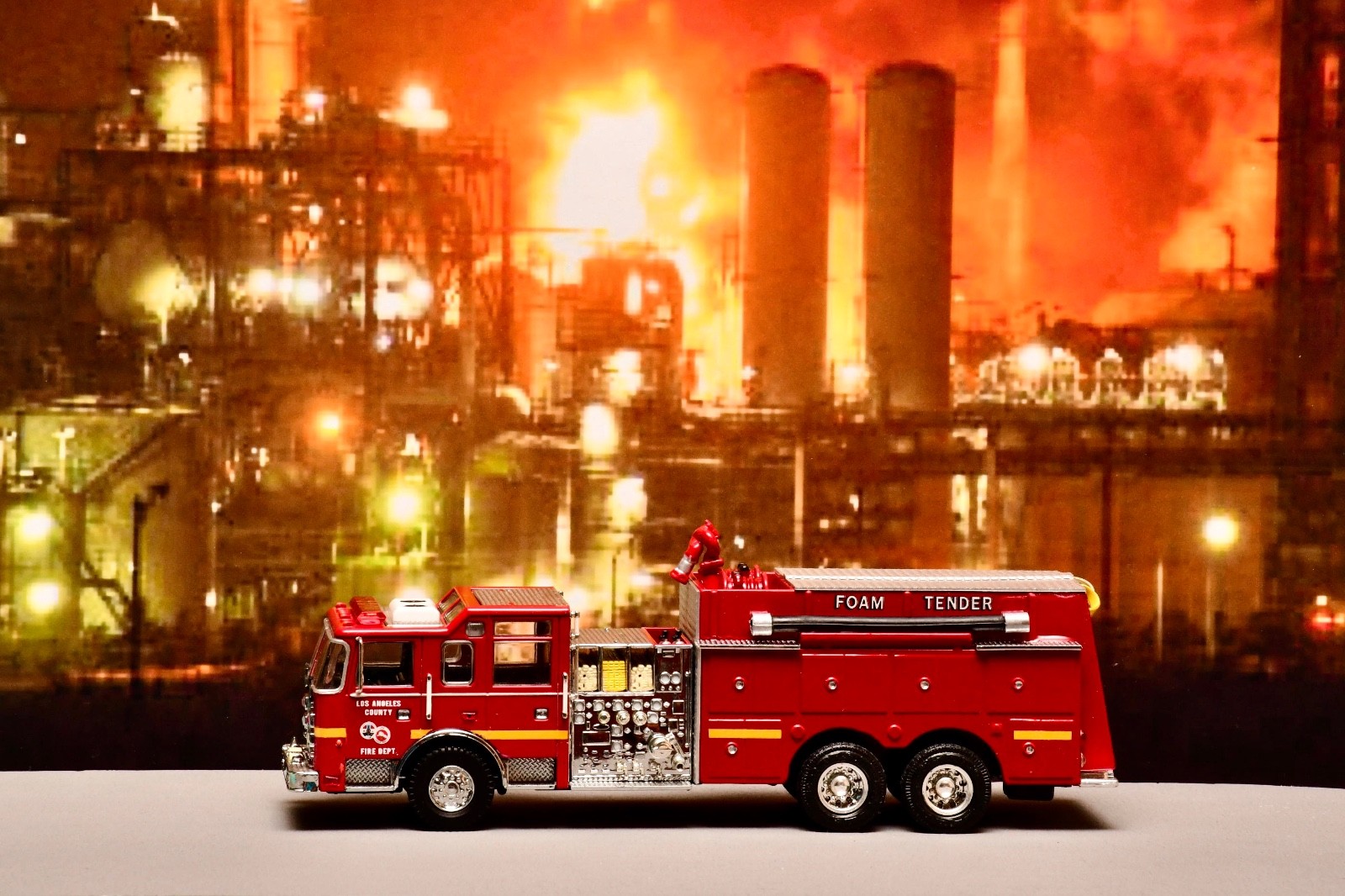 Code 3 Los Angeles County Pierce Heavy Foam Tanker ** Custom Built **