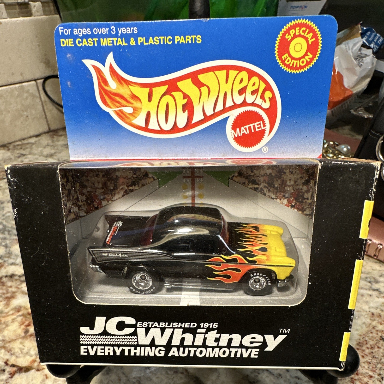 Hot Wheels Special Edition JC Whitney 1957 Chevy Bel Air Black/Yellow 1:64