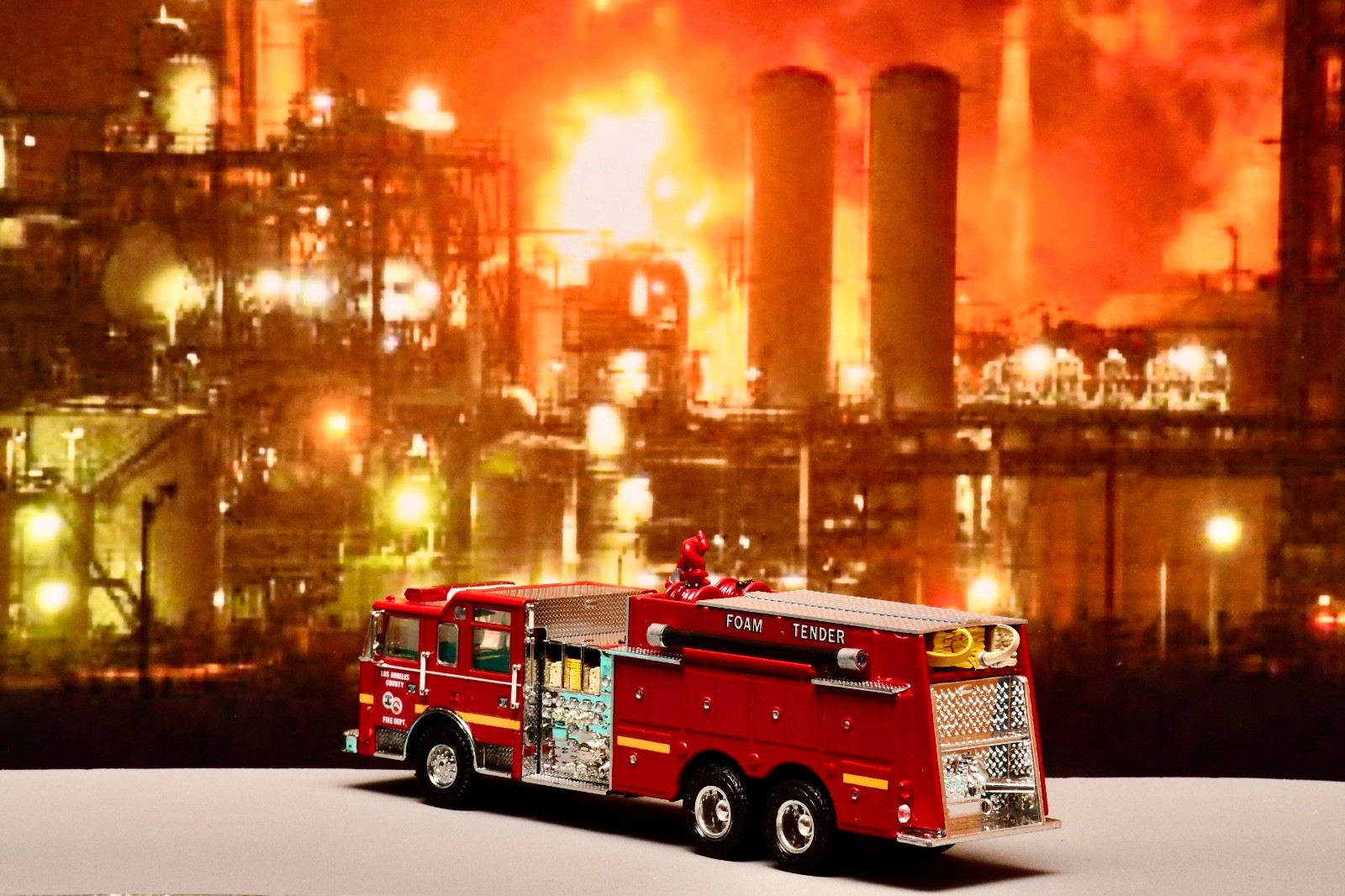 Code 3 Los Angeles County Pierce Heavy Foam Tanker ** Custom Built **