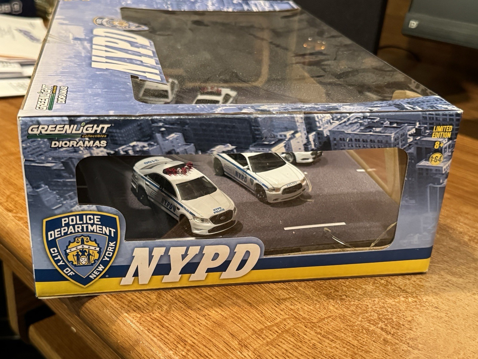GREENLIGHT 1:64 NYPD 5pack DIORAMAS UNOPENED. Package Not 100% See Pics