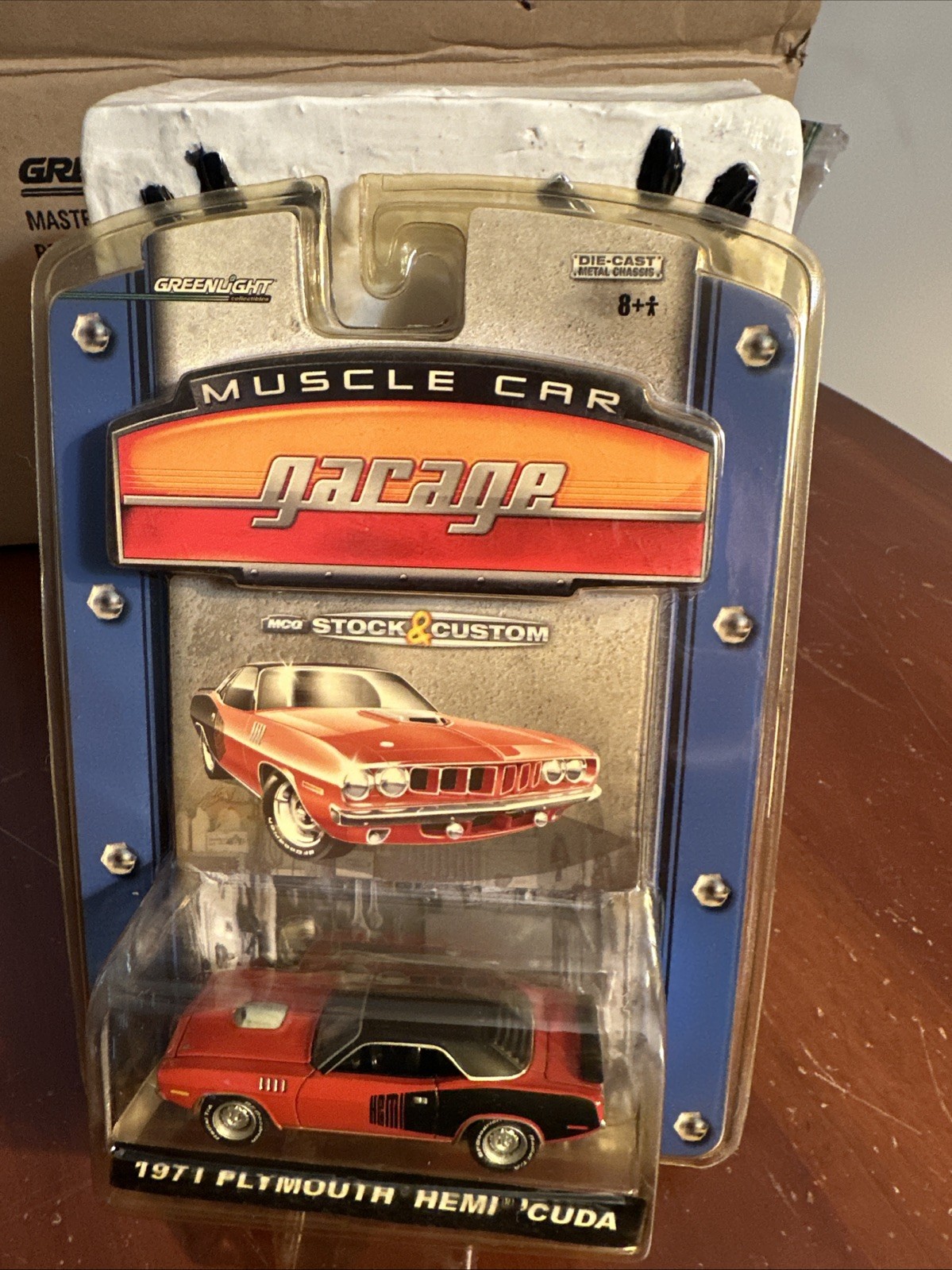 2007 Greenlight 1971 Plymouth Hemi Cuda In Red Package Shows Signs Of Age ￼