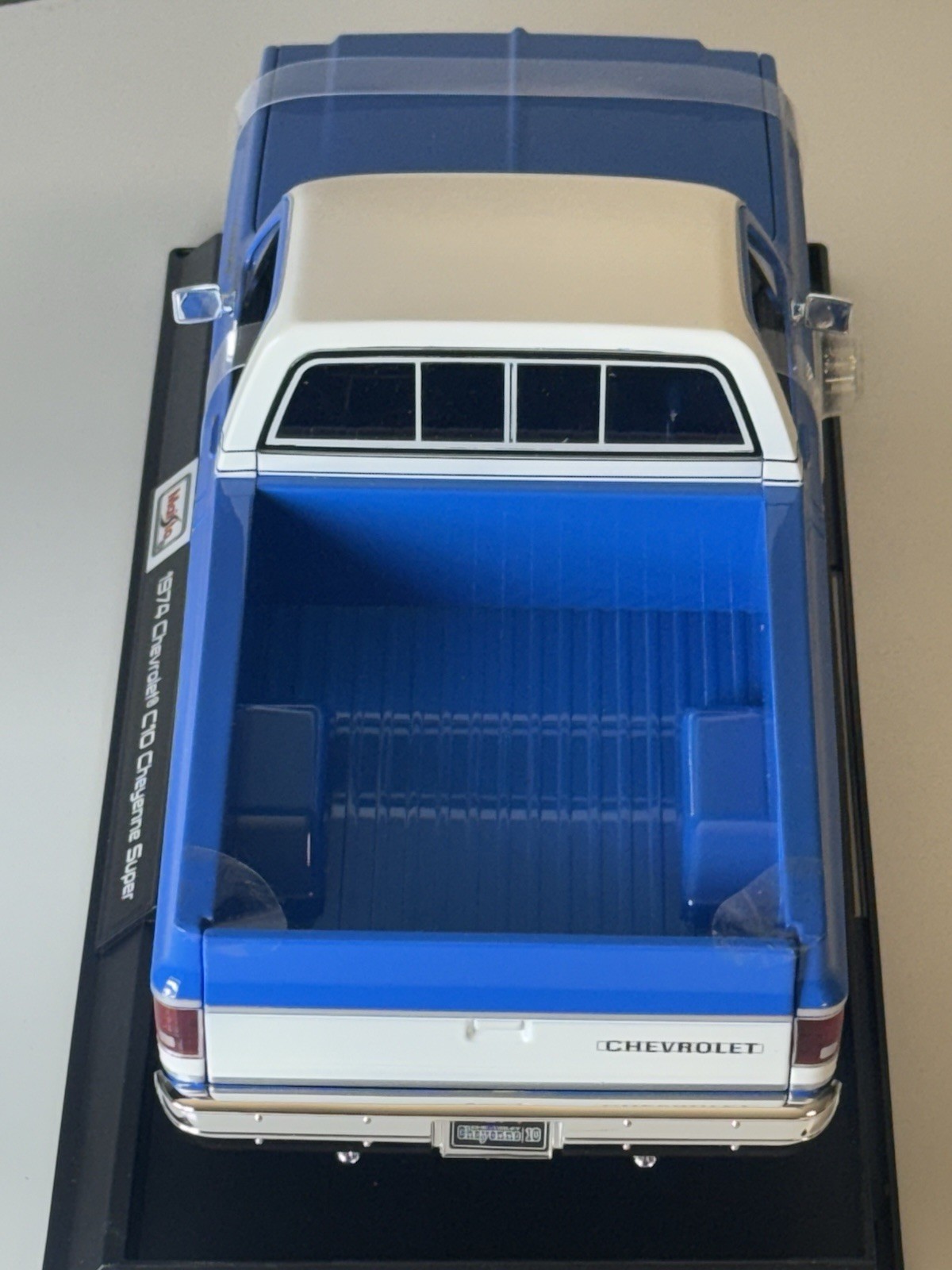 1974 Chevrolet C10 Cheyenne Super 1:18 Maisto Exclusive Style Special Edition