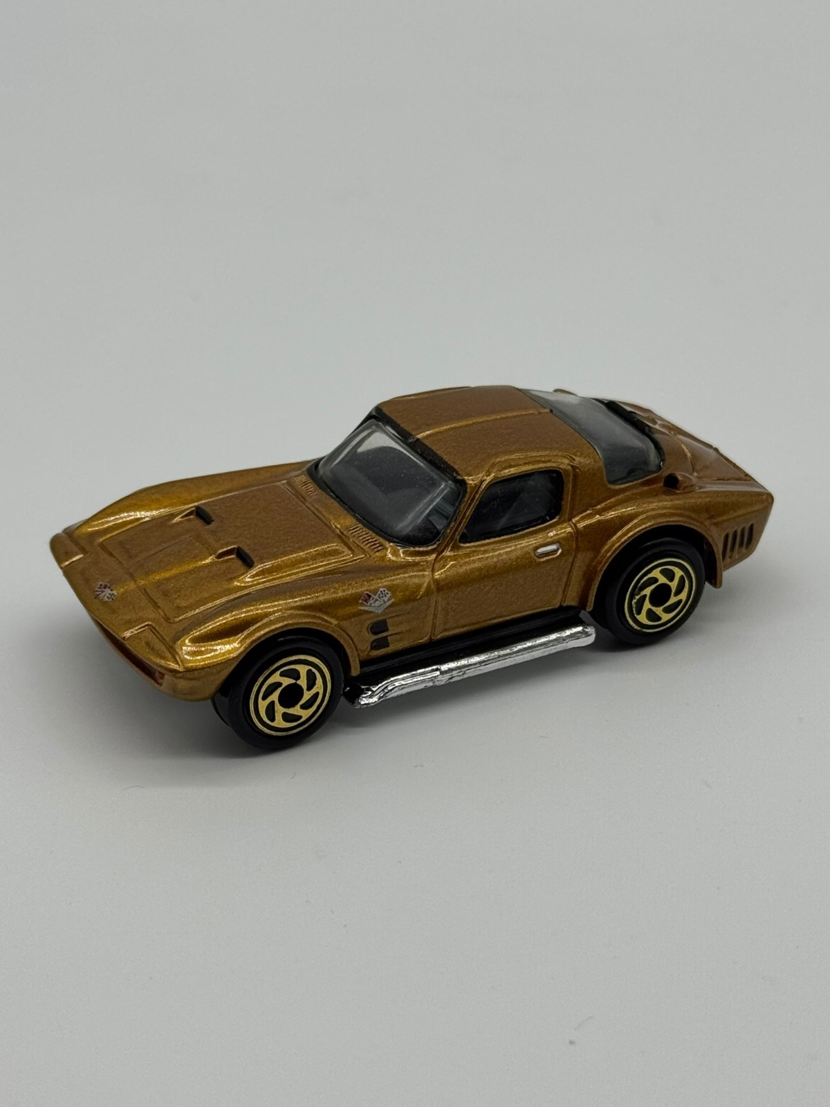 MATCHBOX MB200 CHEVROLET CORVETTE GRAND SPORT GOLD ONLY AVAILABLE IN CHINA 1998