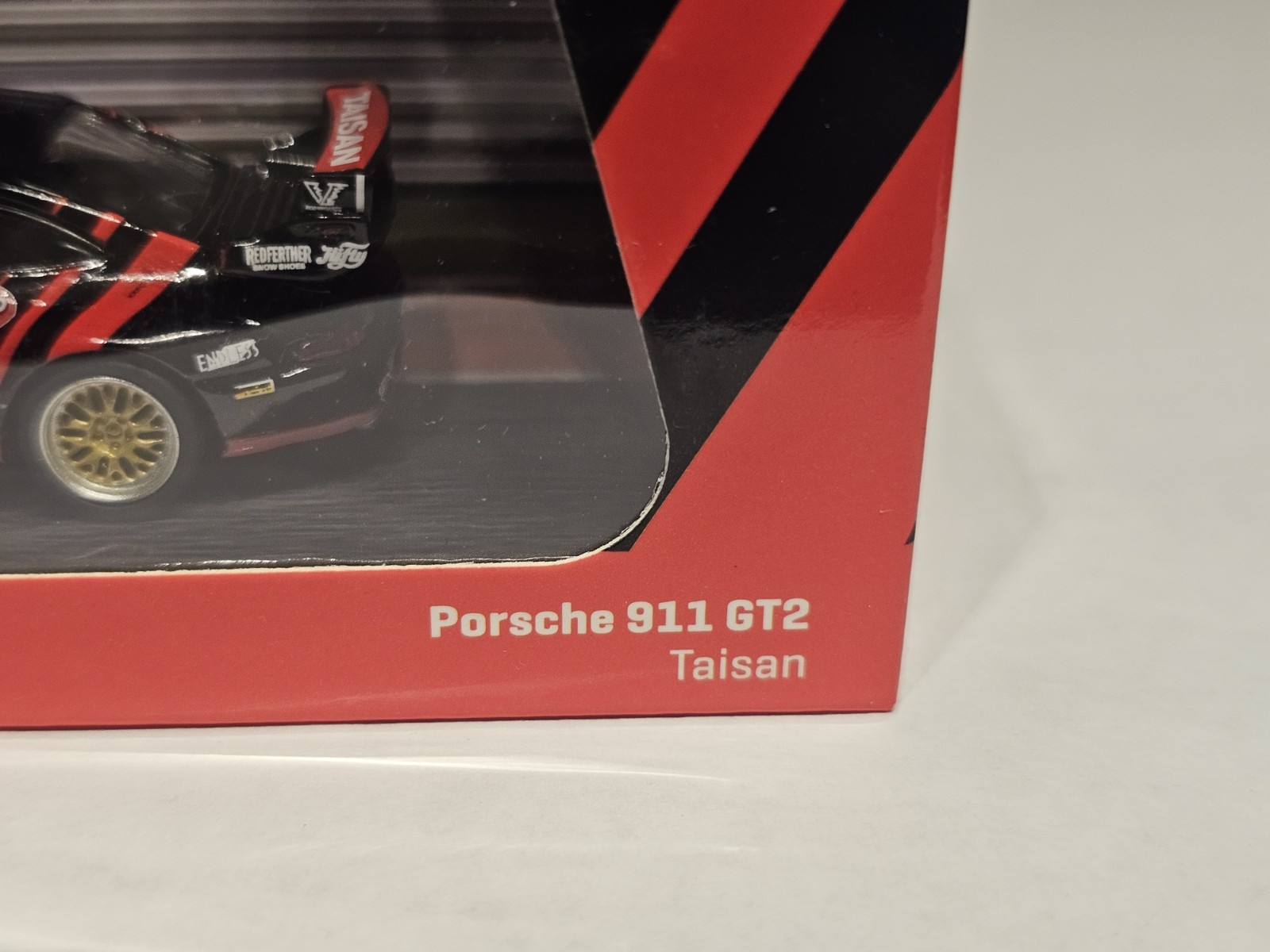 Tarmac Works 1:64 911 (993) GT2 JGTC Taisan Starcard #35 Diecast Model Car