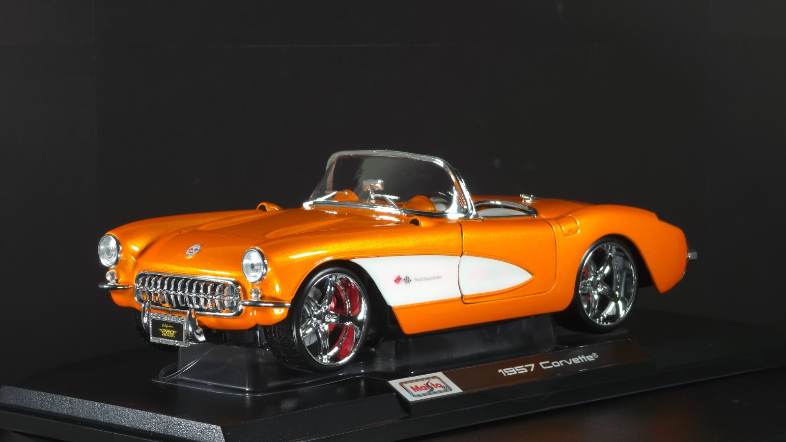 1957 Corvette 1:18 Maisto Exclusive Style Special Edition – Orange