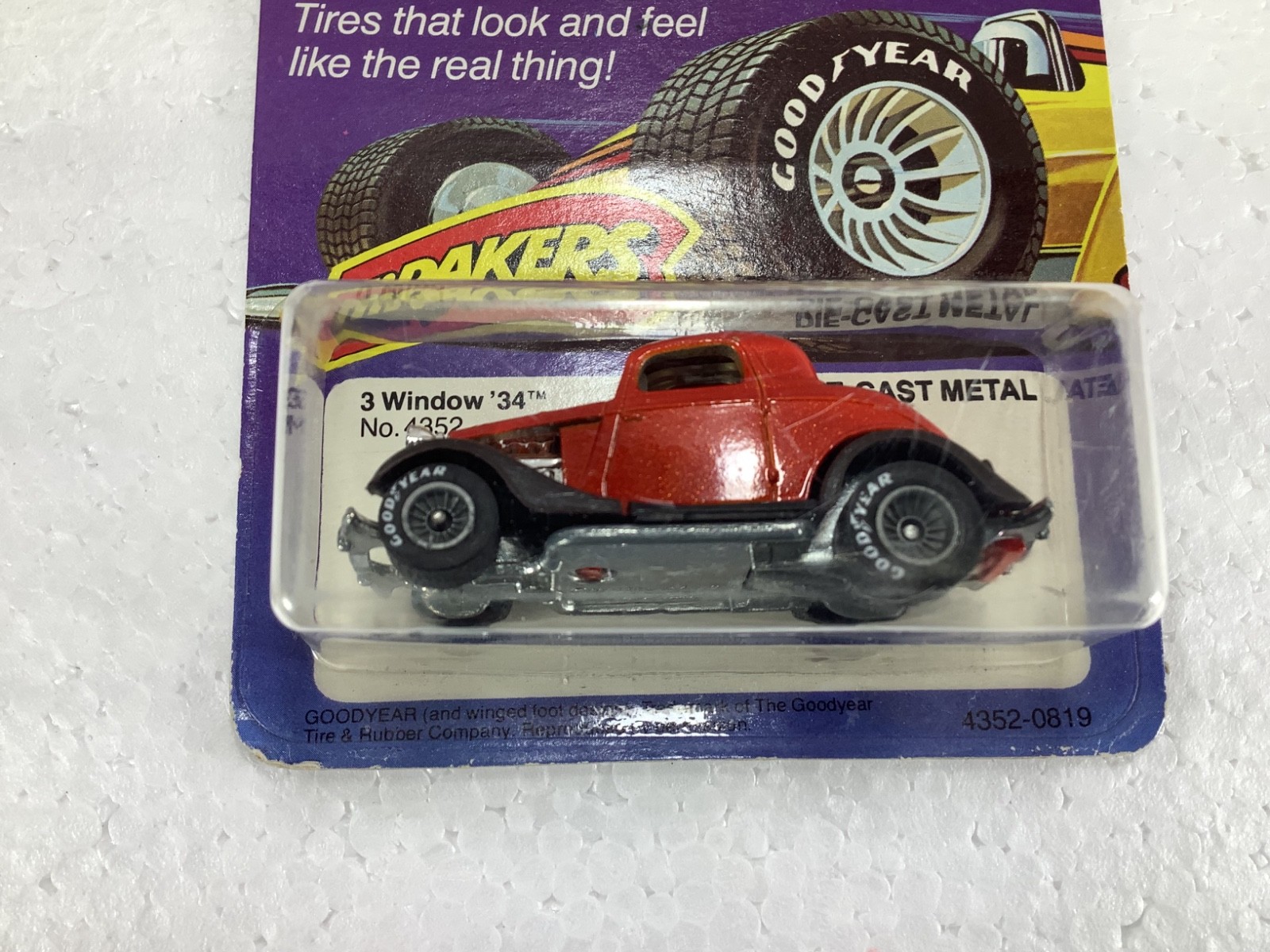 1980’s Vintage Hotwheels Real Riders-Red-3 Window ’34-2 Door-Grey Hubs-Hirakers