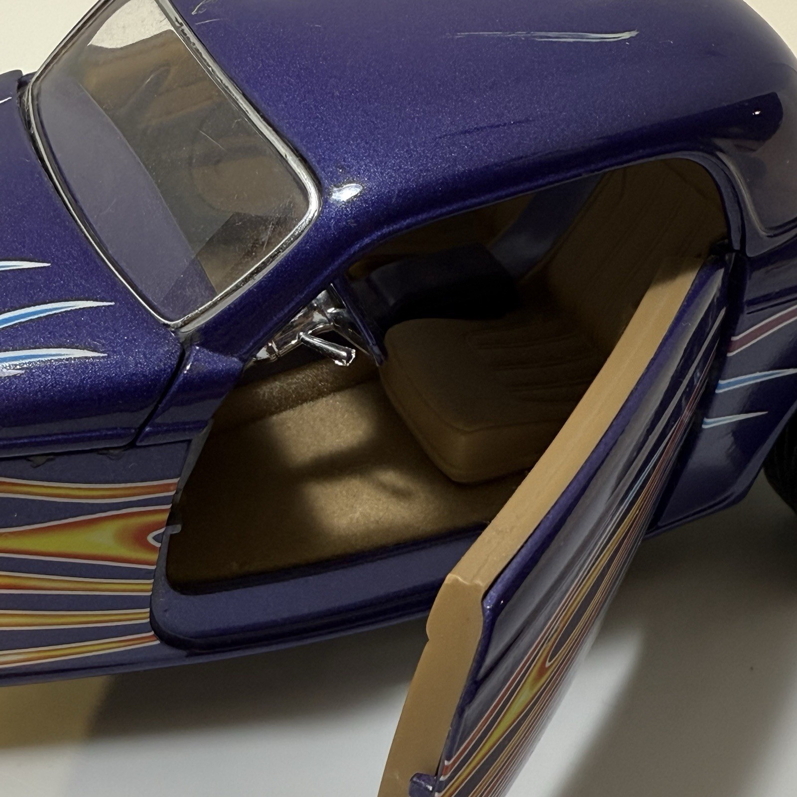 1933 Ford Coupe Shyne Rodz Hot Rod Flames Purple 1:18 Die Cast