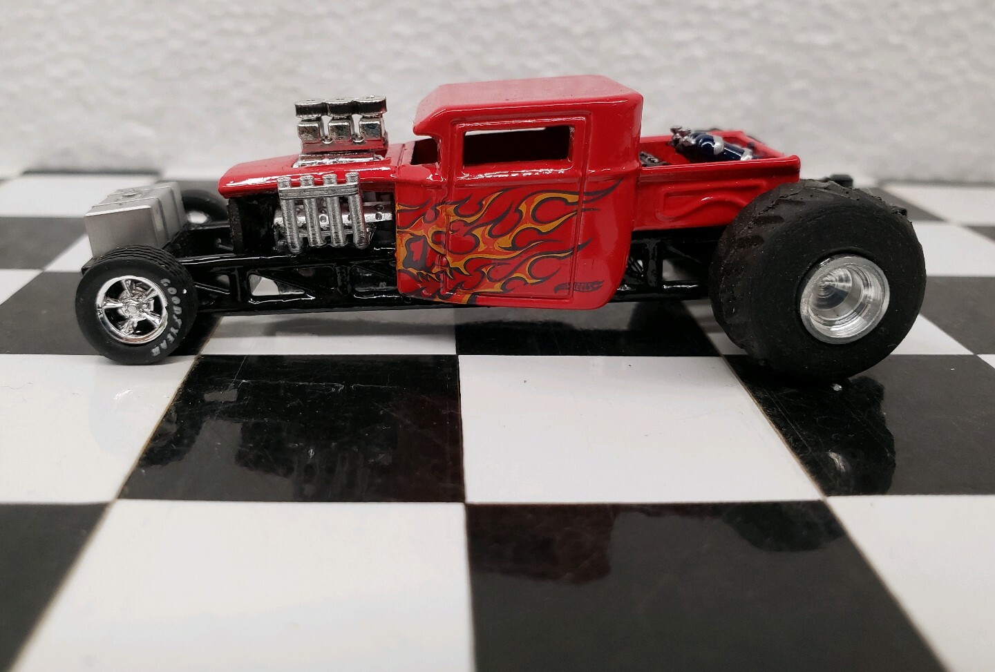 CUSTOM BUILT 1:64 GreenLight 2wd HOT ROD PULLING TRUCK ertl puller dcp specast