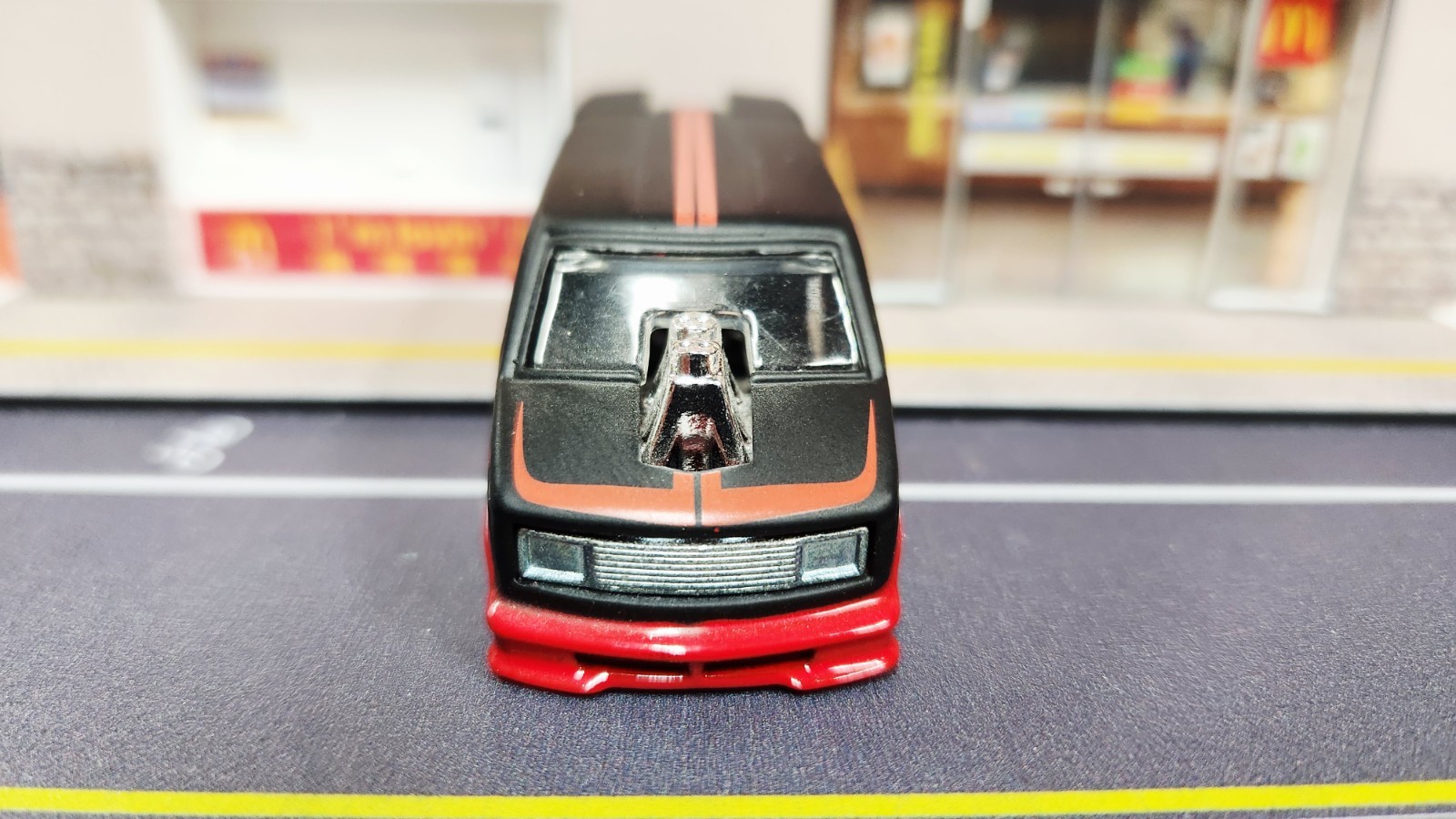 Diecast 1985 Chevy Astro Drag Van. 1:64. Loose. Boulevard. Hotwheels.