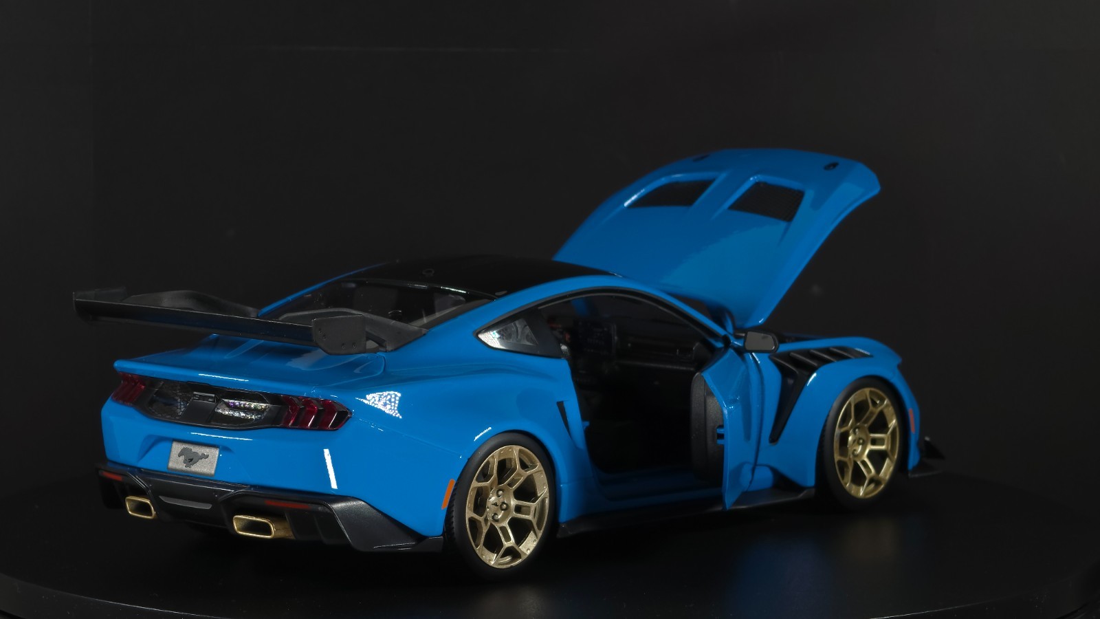 2025 Ford Mustang GTD 1:18 Maisto Exclusive Style Special Edition