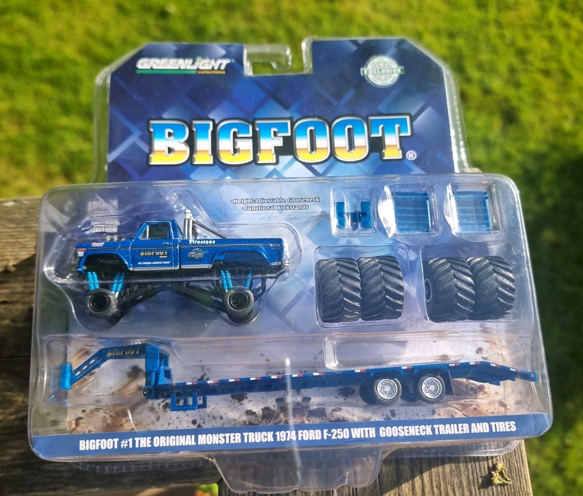 2019 Exclusive Greenlight Collections Limited Edition BIGFOOT With Trailer MIP