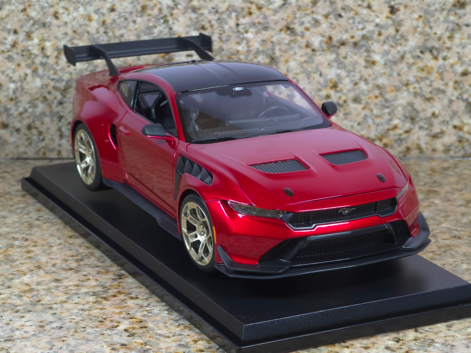 2025 Ford Mustang GTD 1:18 Maisto Exclusive Style Special Edition – RED