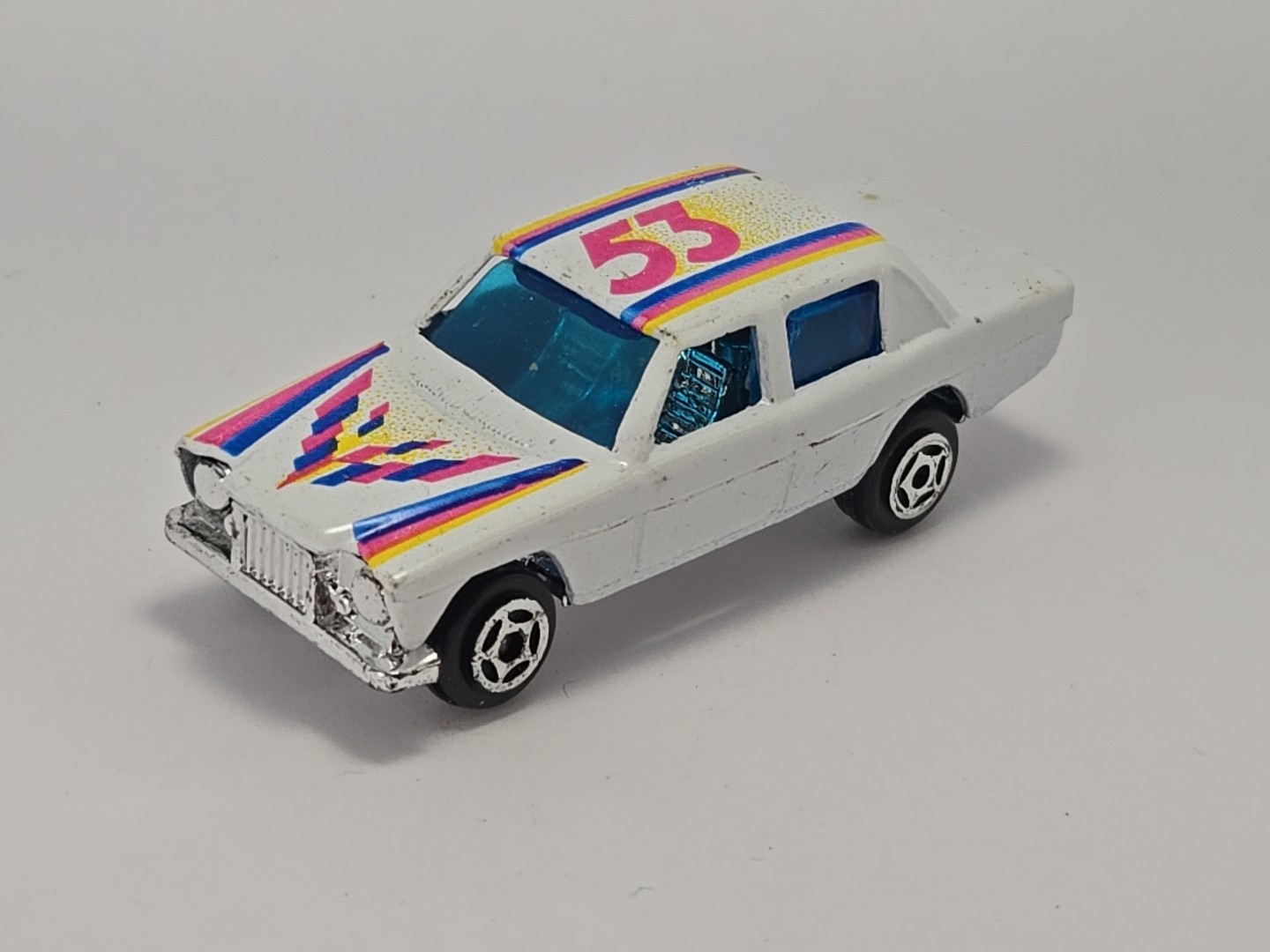 1969 – 1975 Volvo 164 Sedan 1/64 Scale Summer Brand Die-Cast Car
