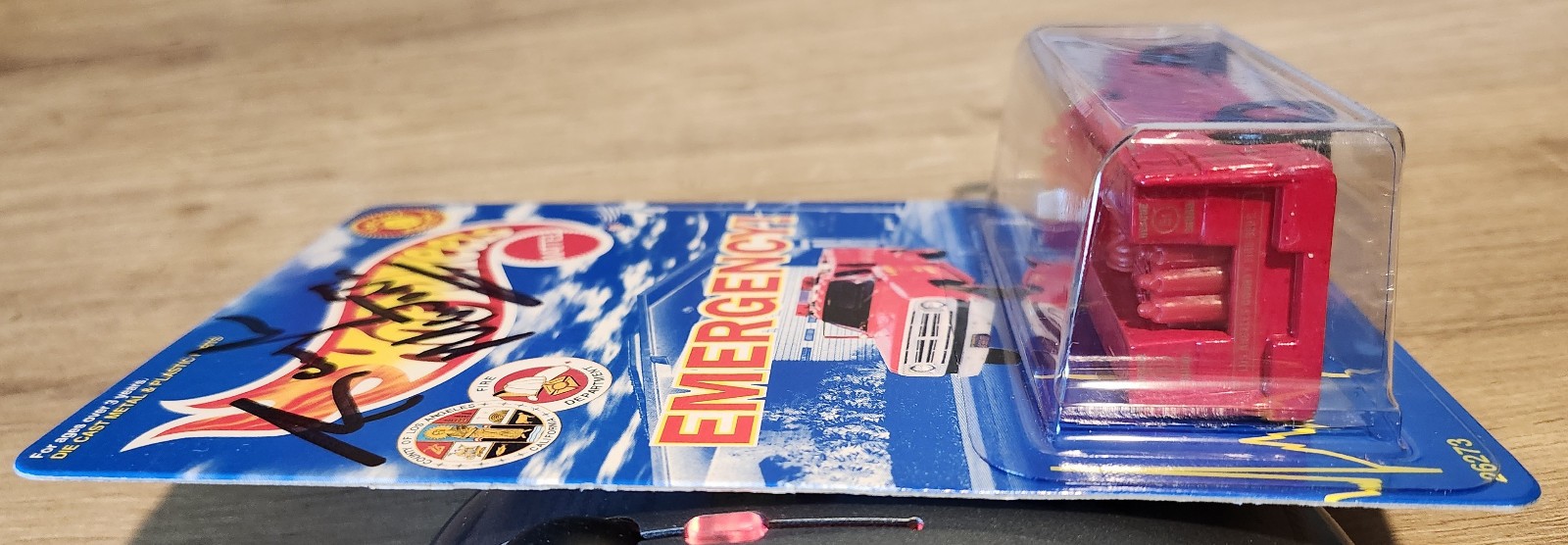 Hot Wheels Emergency LA Fire Dept Special Edition 1999 signed Randolph Mantooth