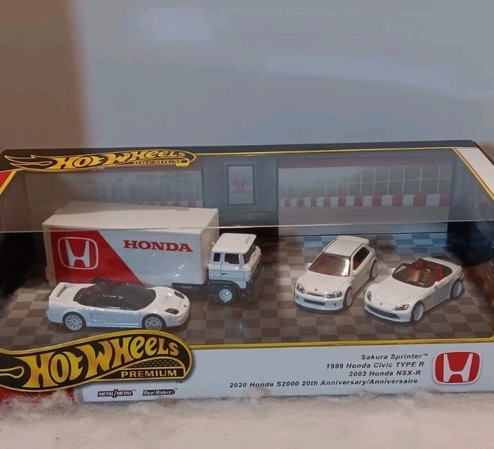 Hot Wheels Premium Box Set Garage Honda 2025 Sakura Sprinter Honda Civic Type R