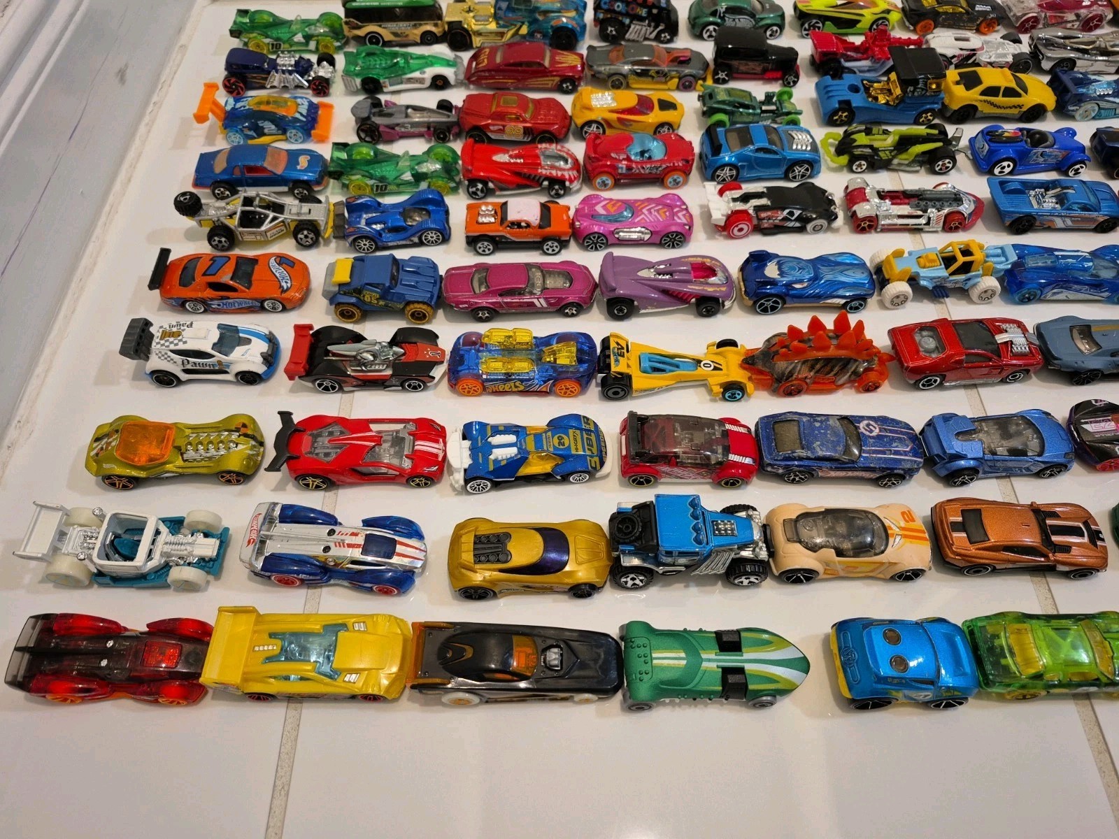 Lot of 100 Hot Wheels Cars: Loose, Variety of Years, Fantasy Castings #3