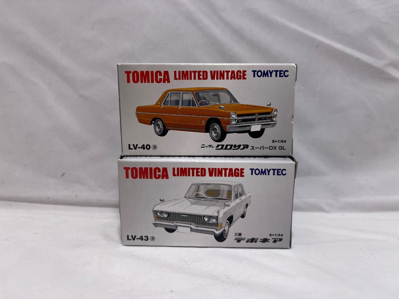 # 01187 – Tomica Limited Vintage LV-40/43 – 2 Pcs.