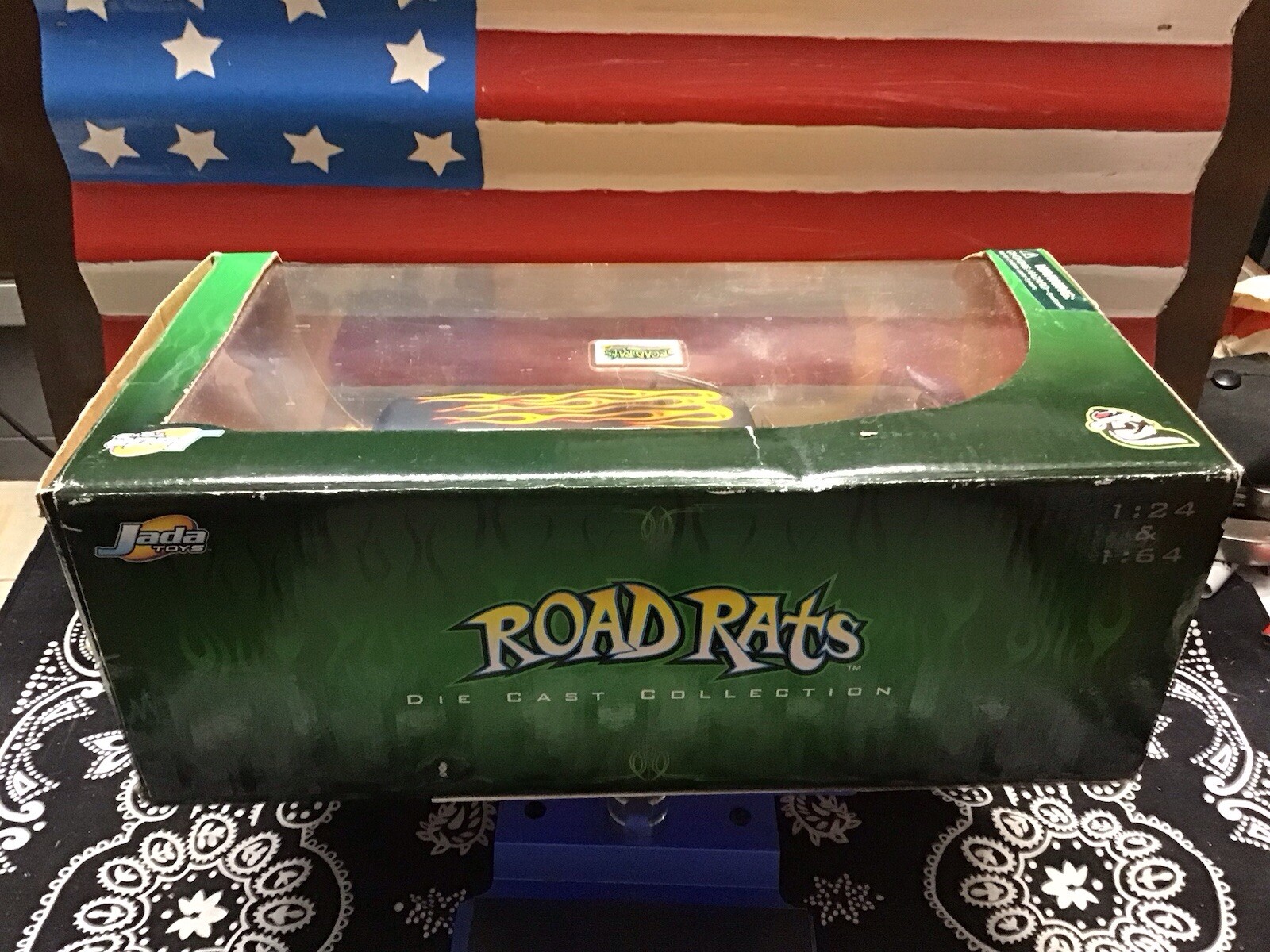 JADA TOYS ROAD RATS 57′ CHEVY SUBURBAN 2 CAR SET WITH FIGURE “”