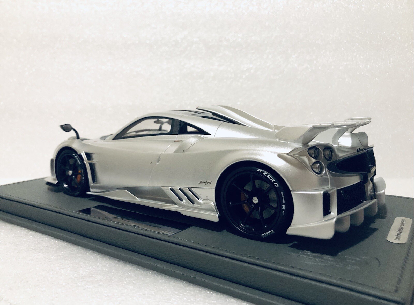 1/18 BBR Pagani Imola Titanium Matt Silver limited 200 PCs with case