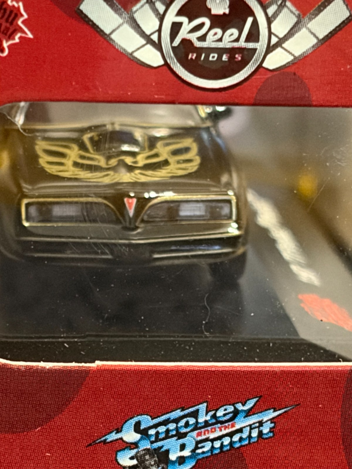 Real Rides 1977 Firebird 1:87 Diecast “Smokey and the Bandit” Malibu Intern.