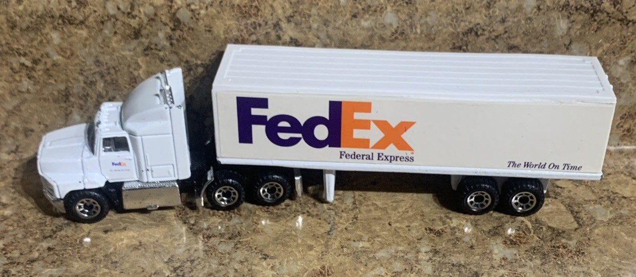 Matchbox Super Rigs FedEx, HAWAIIAN PUNCH, M&M’s,OREO, PIZZA HUT, PEPSI LOT OF 7