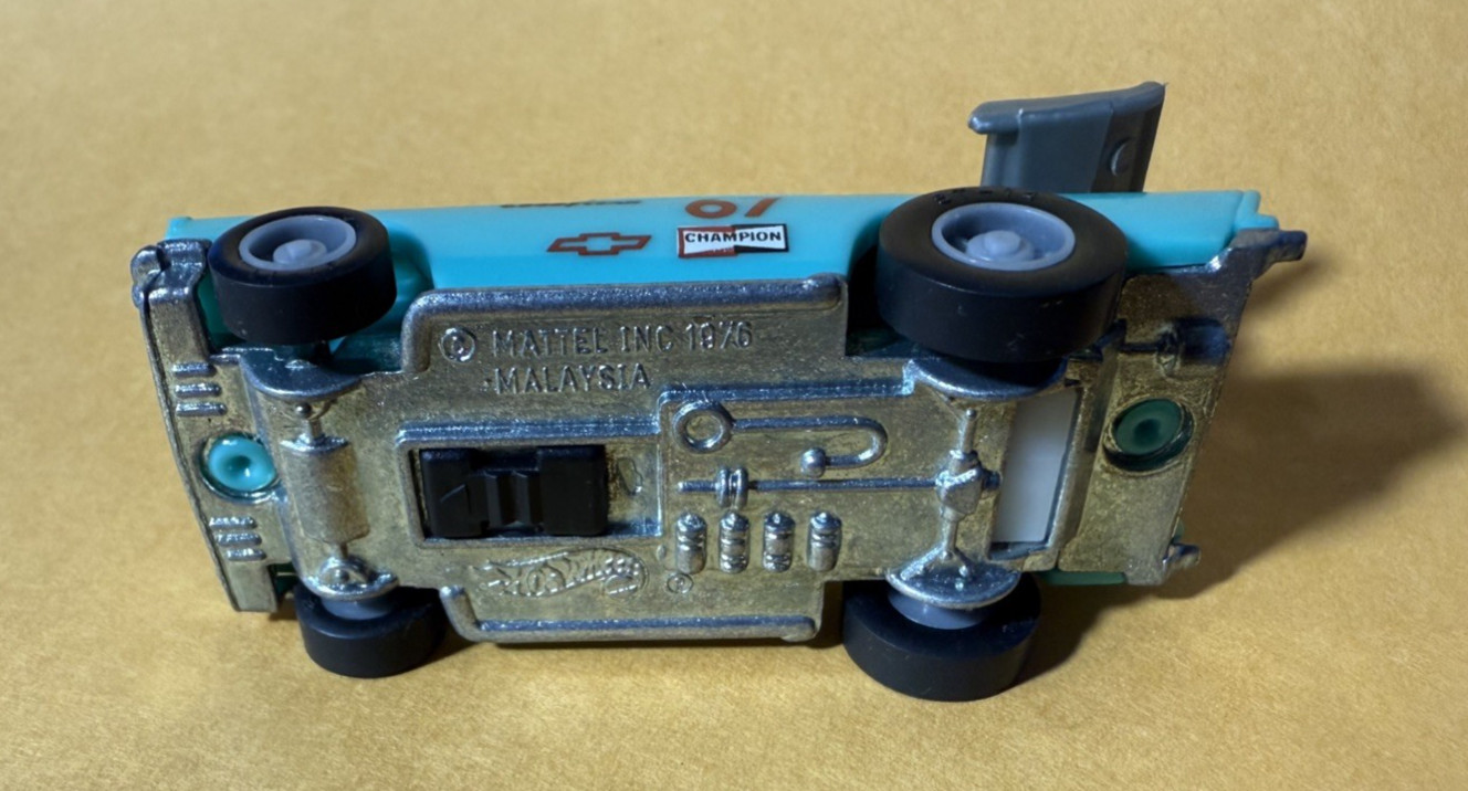 Hot Wheels ’57 CHEVY Power Command Racers Vintage Excellent Pullback action 1990