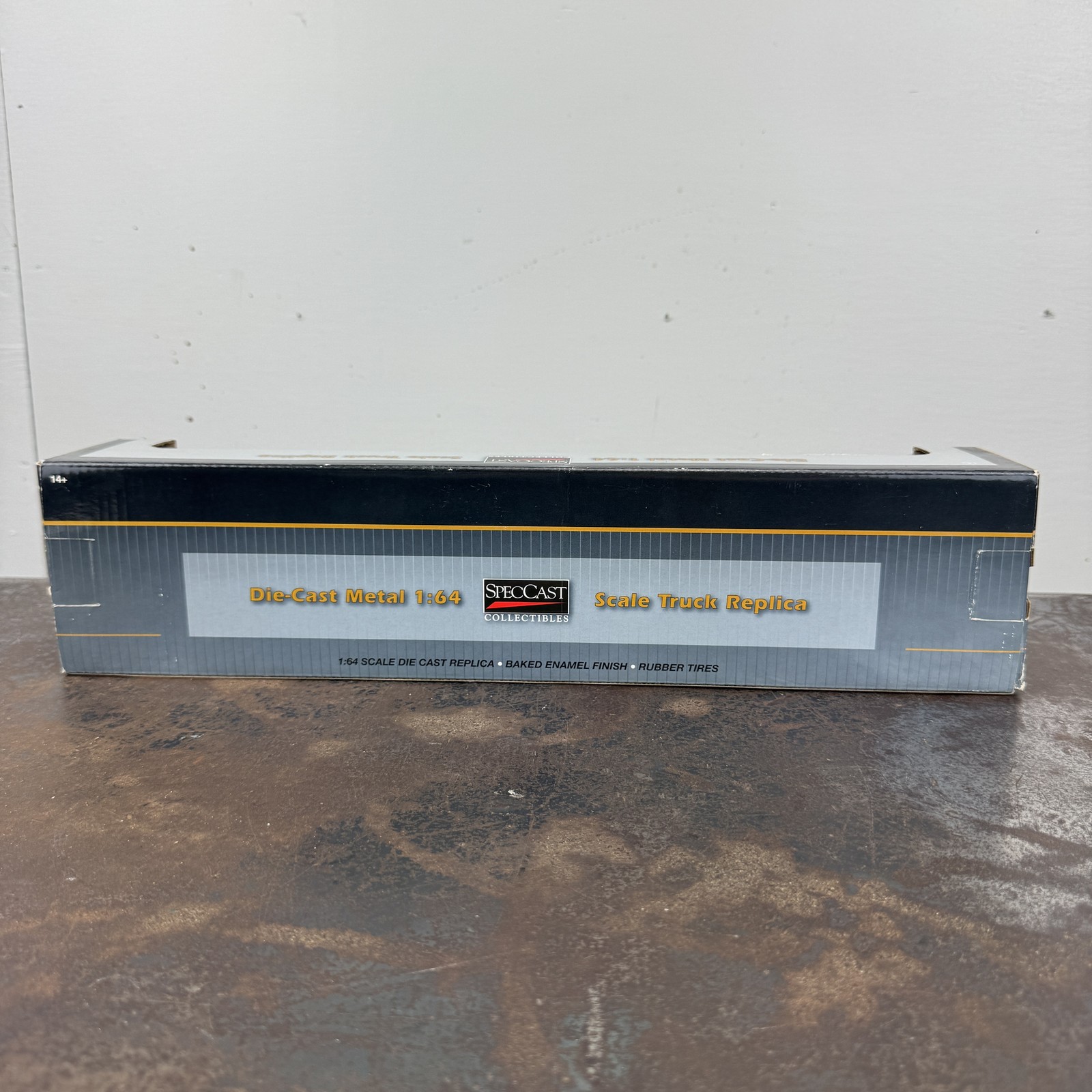 SpecCast SUPERVALU International 8600 Truck w/ Trailer 1:64 #34536