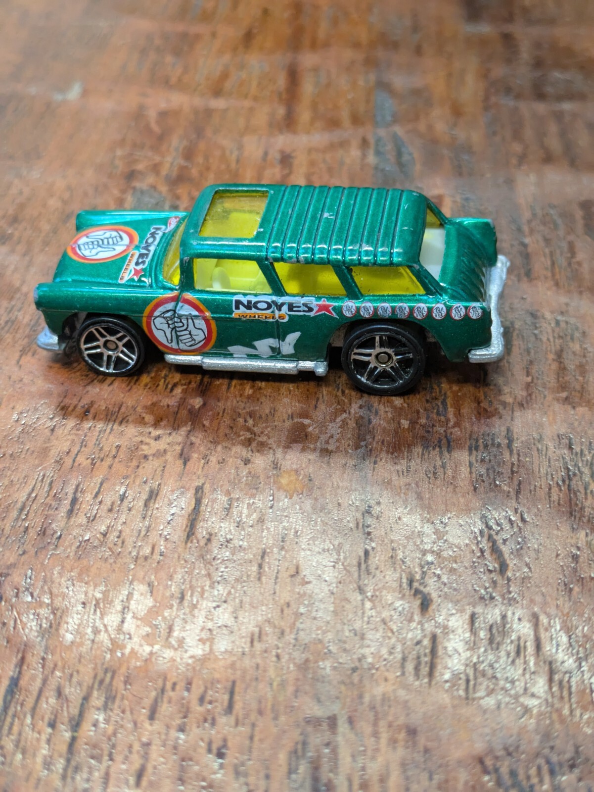 Hot Wheels 1969 Chevy Nomad/No/Yes Green With Yellow Tinted Windows And Sunroof