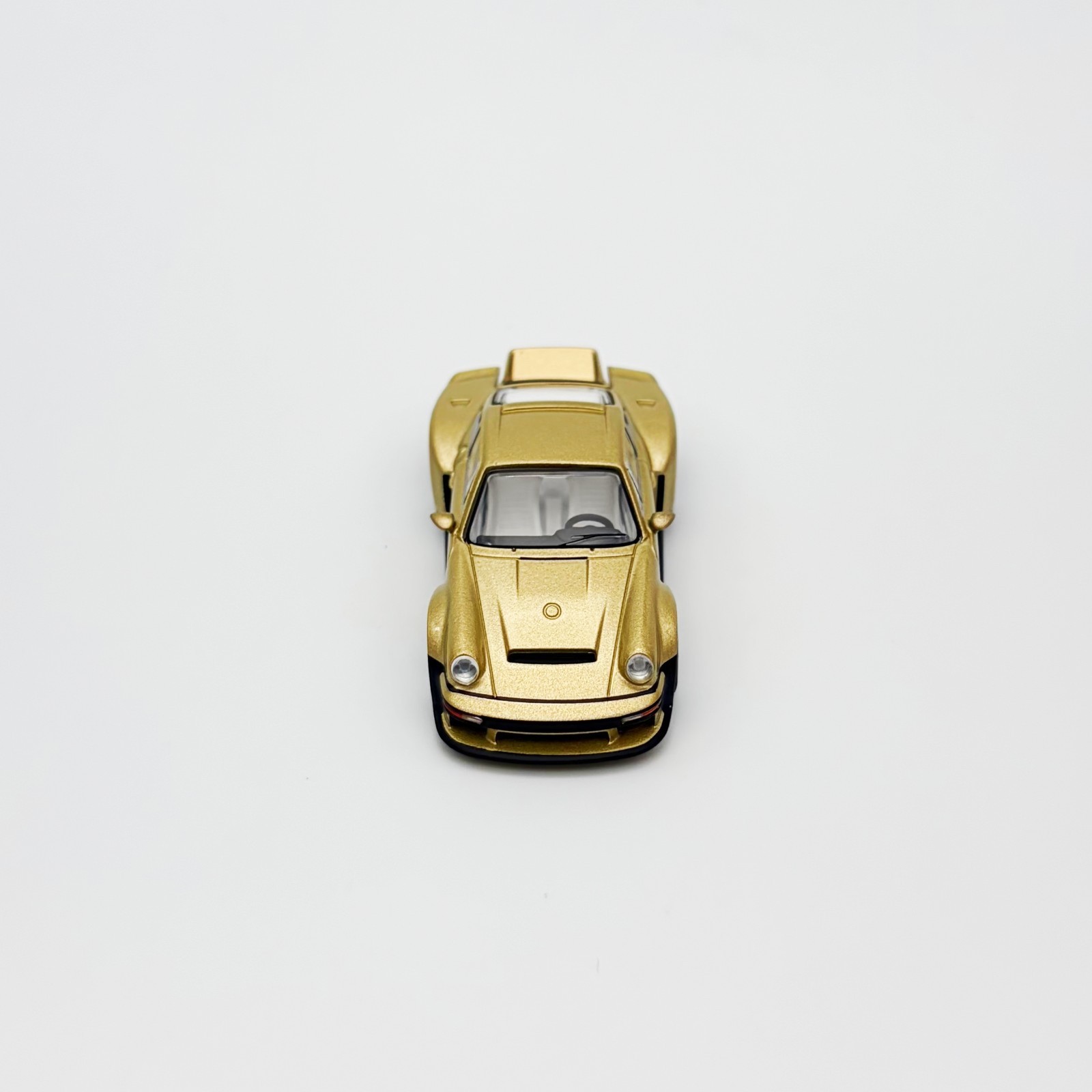 Pop Race 1:64 Porsche Singer DLS Turbo Gold #132