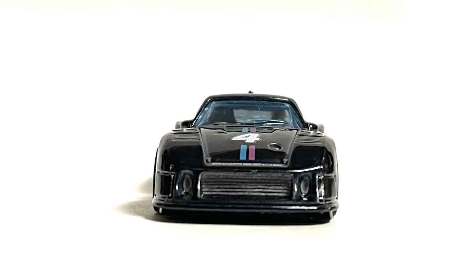Hot Wheels New 2026 Porsche 935 78 #4 Mail In Loose