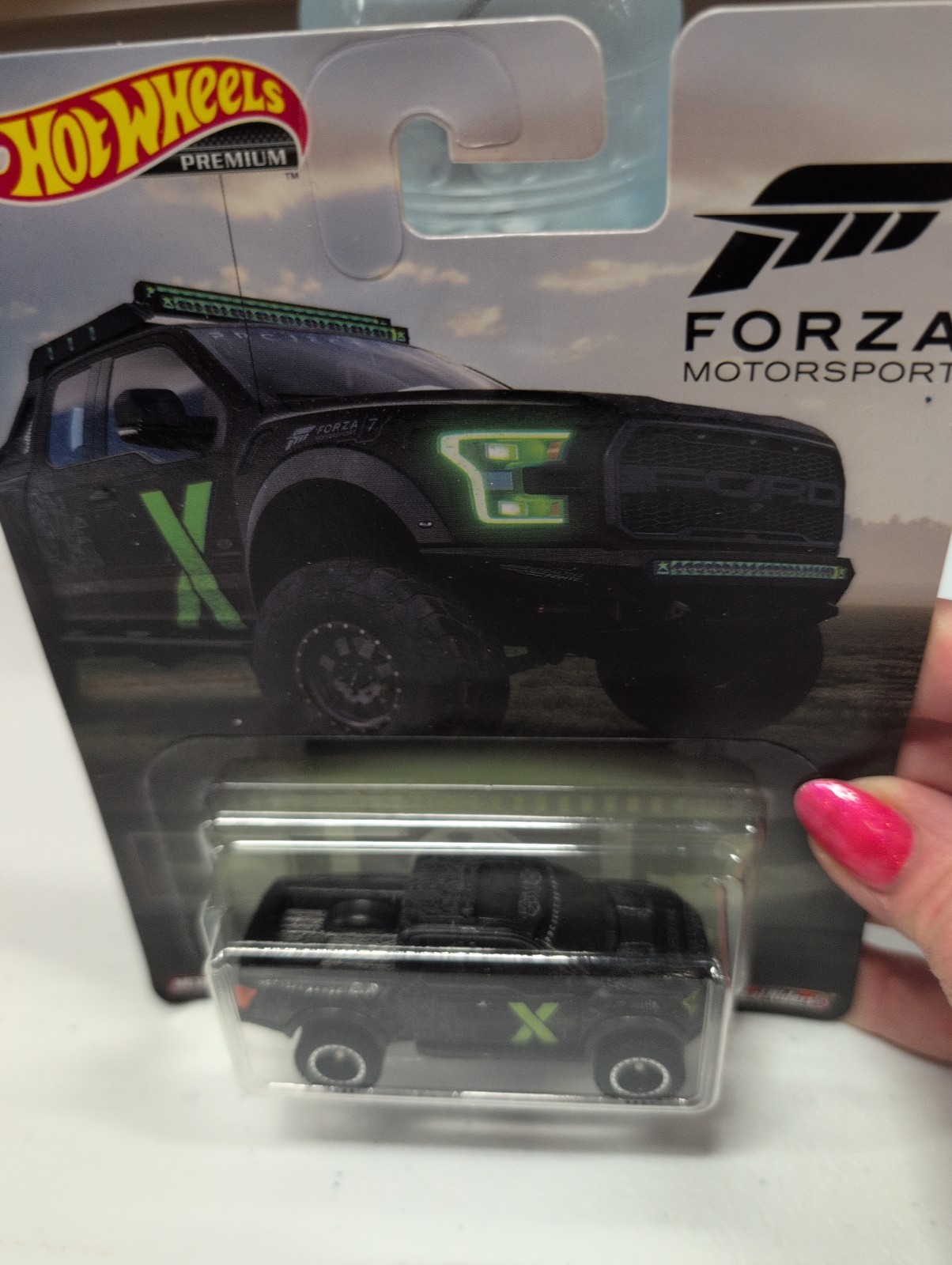 2019 Hot Wheels Premium 17 FORD F 150 RAPTOR black green FORZA MOTOSPORT Car Cul