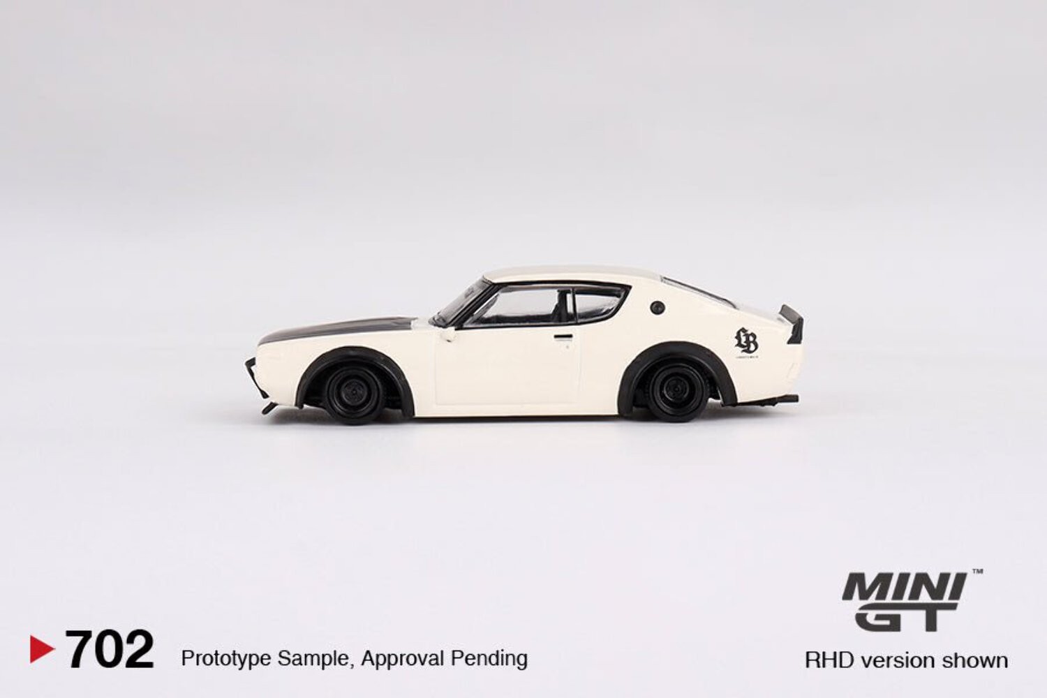 Mini GT 1:64 Nissan Skyline Kenmeri Liberty Walk – White