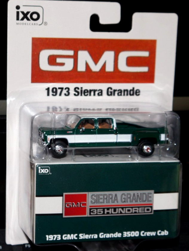 IXO 1/64 Diecast Model 1973 GMC Sierra Grande 3500 Crewcab Squarebody Truck gree