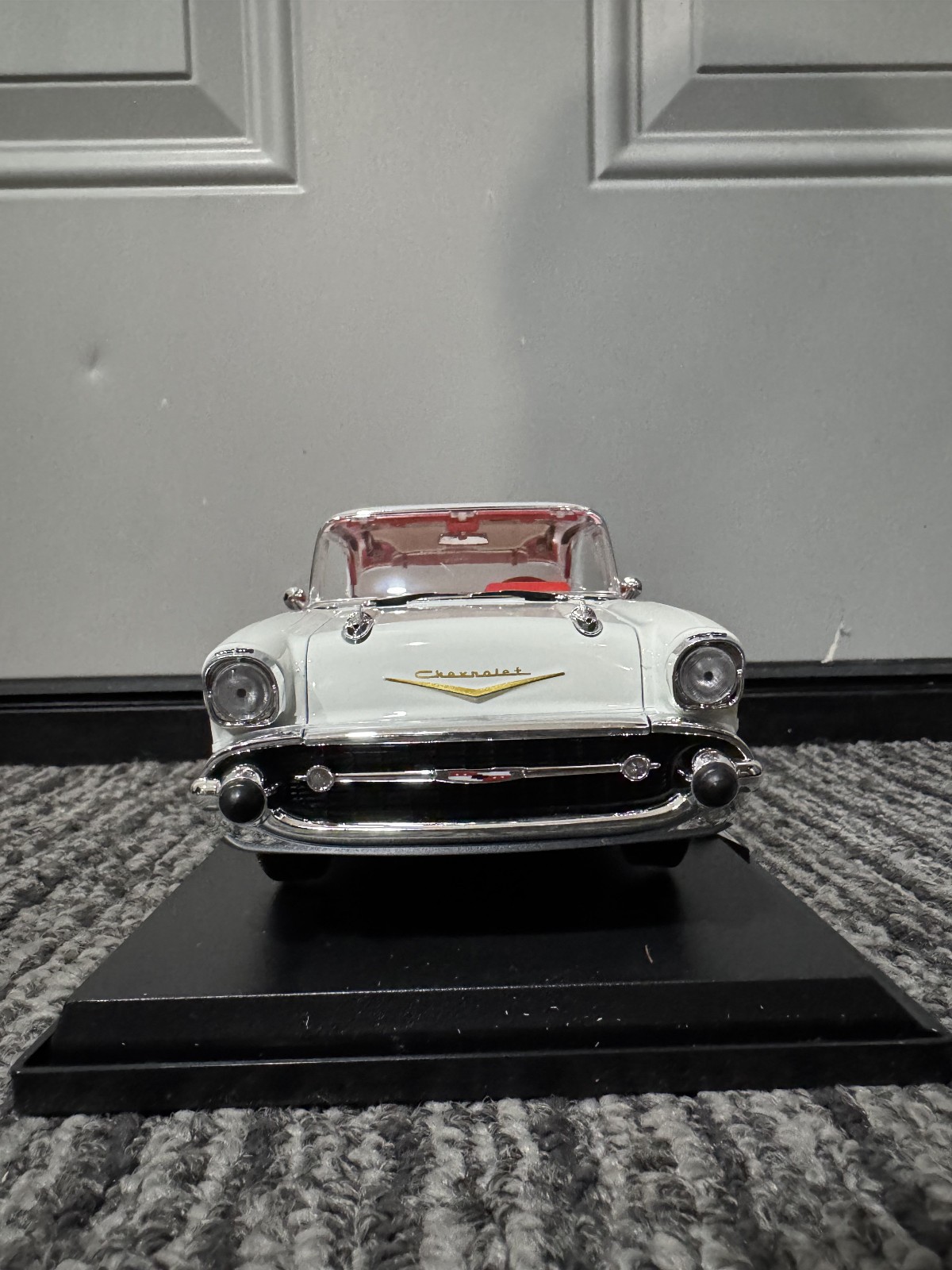 Maisto 1:18 Diecast Special Edition 1957 Chevrolet Bel Air Coupe WHITE NEW INBOX