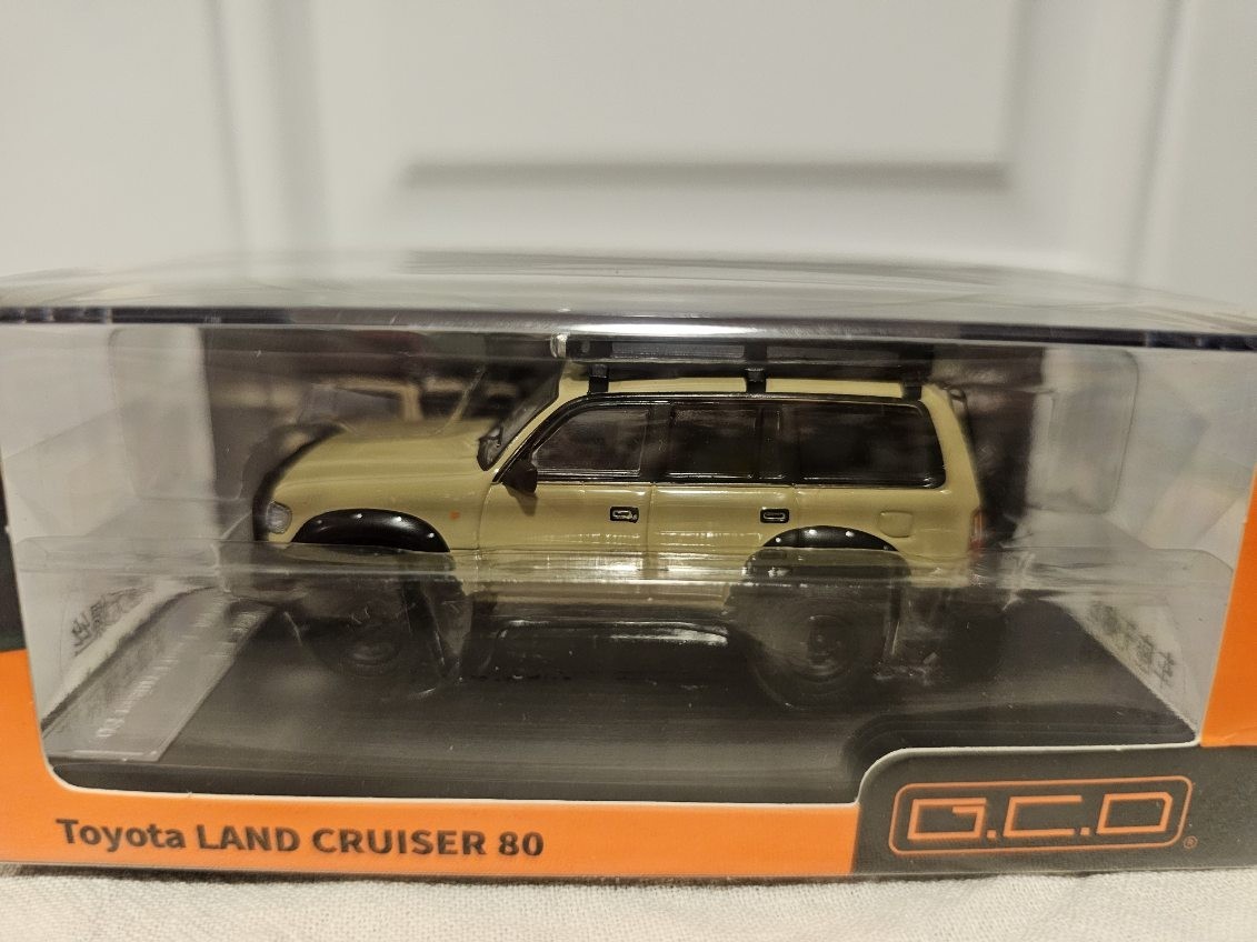 Toyota Land Cruiser 80 – 2026 GCD – Beige