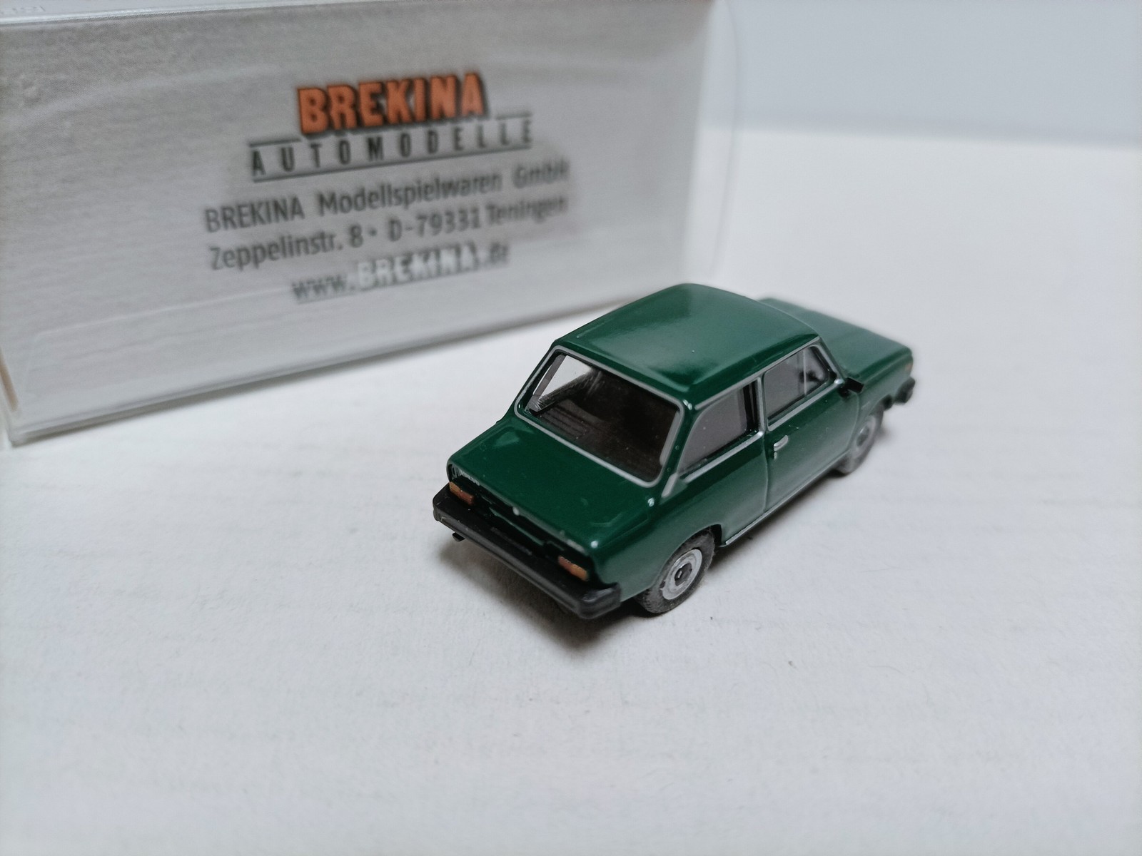 Brekina 1:87 Volvo 66 1975 Dark Green Ho Model Car Model